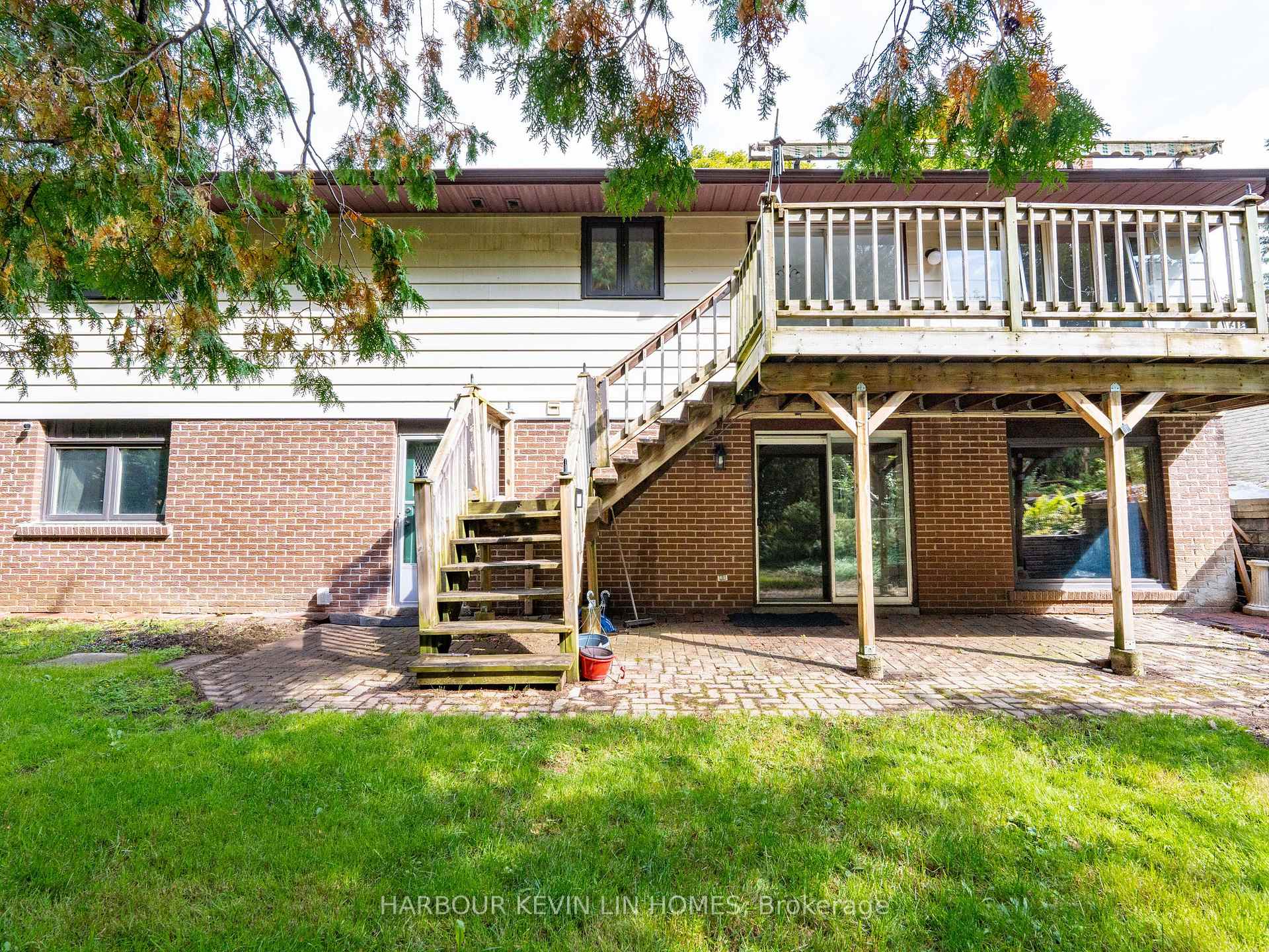 Photo 16 of 213 Murray Drive, Aurora, Aurora Highlands — HOMEH
