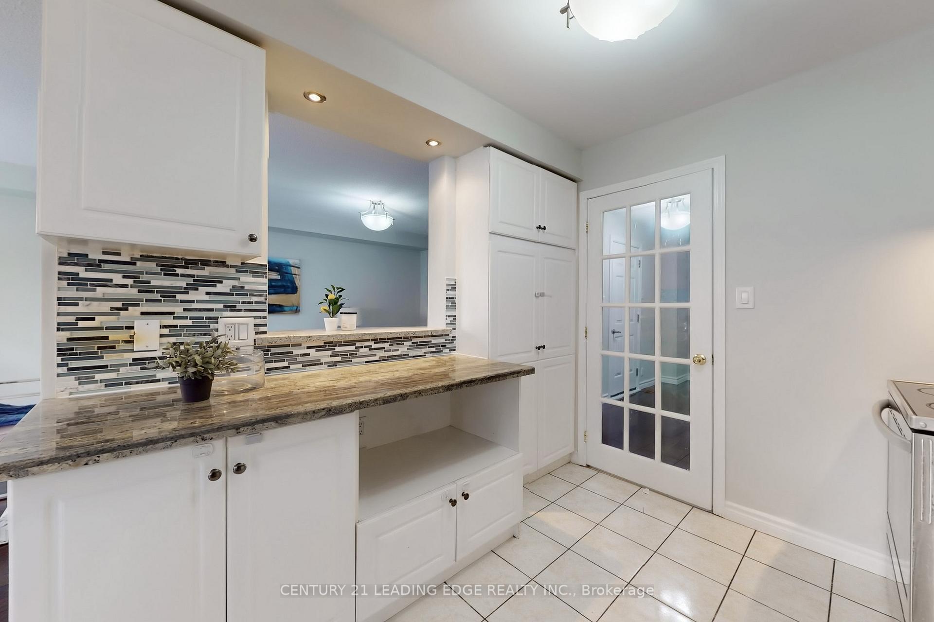 Photo 12 of 39 Horstman Street, Markham, Rouge River Estates — HOMEH