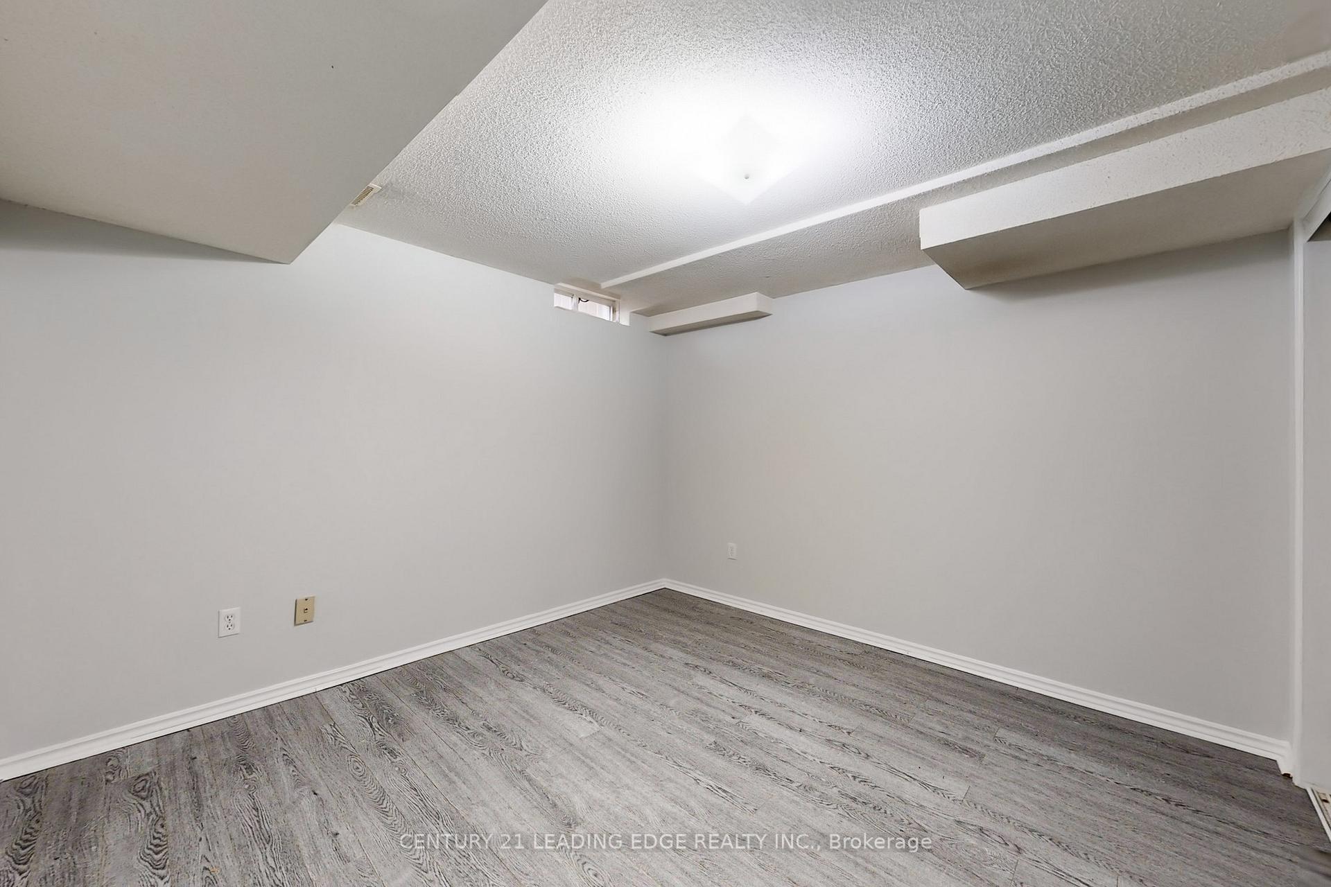 Photo 6 of 39 Horstman Street, Markham, Rouge River Estates — HOMEH