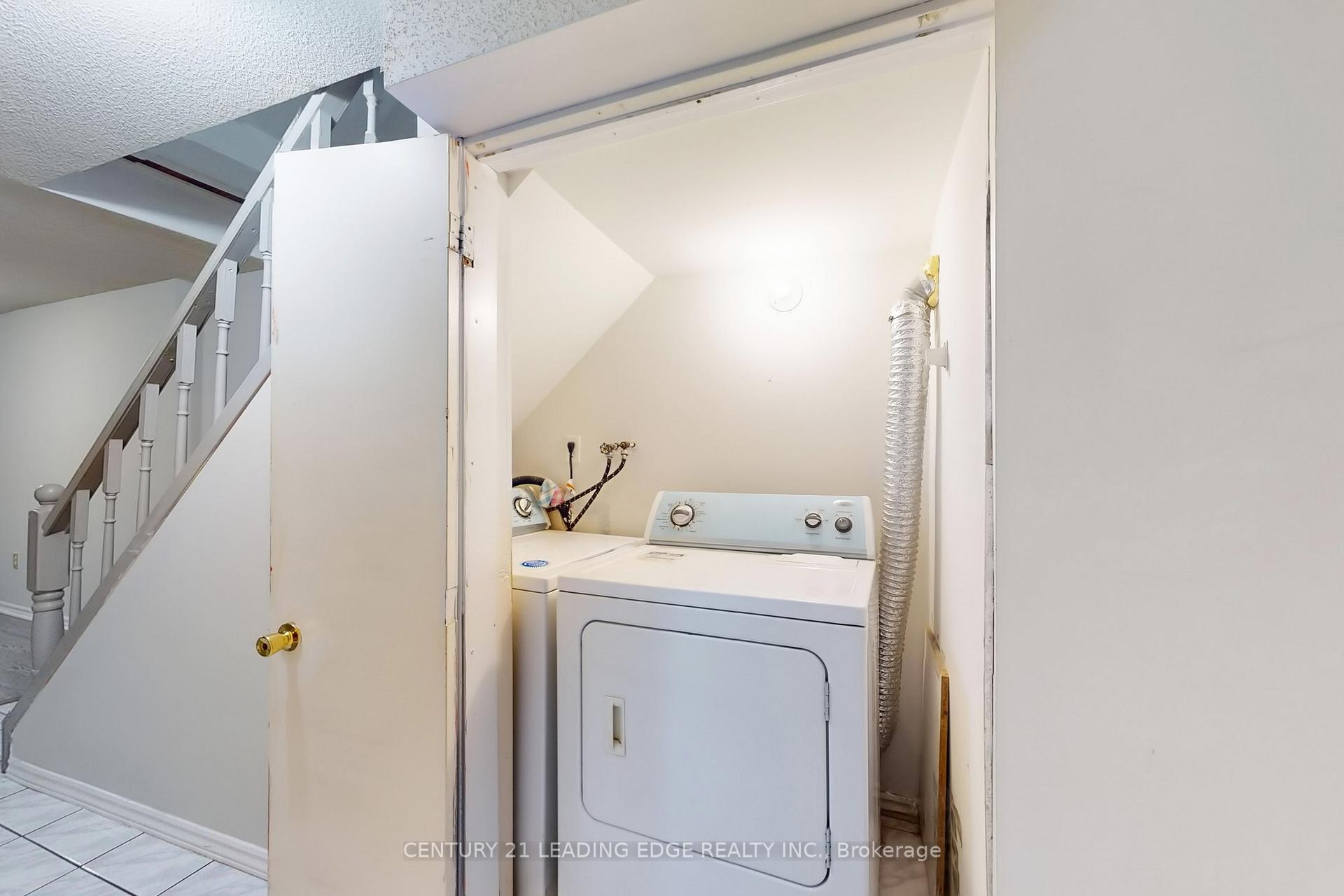 Photo 25 of 39 Horstman Street, Markham, Rouge River Estates — HOMEH