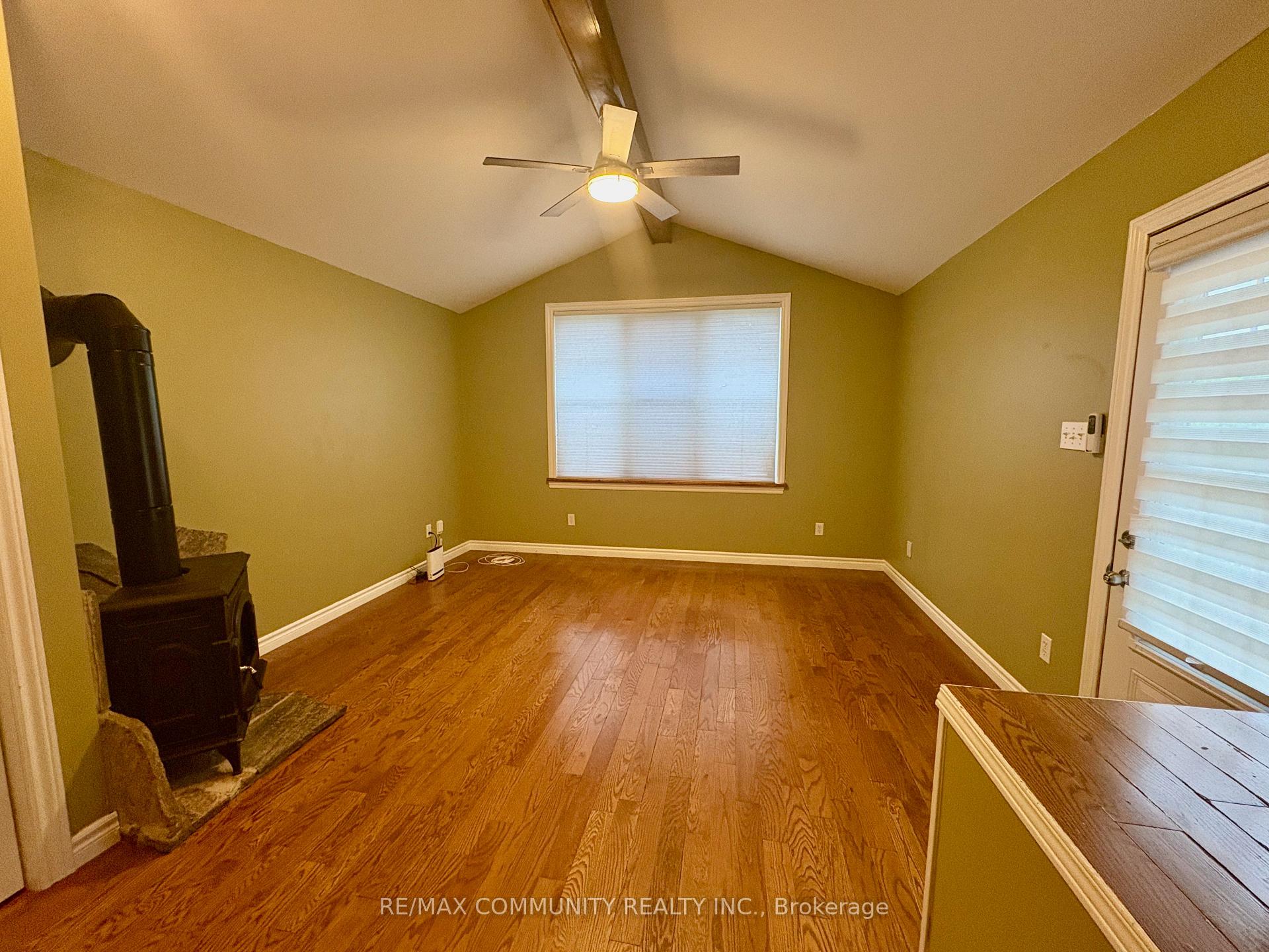 Photo 3 of Unit MAIN, 693 Hawley Street, Peterborough, Otonabee Ward 1 — HOMEH