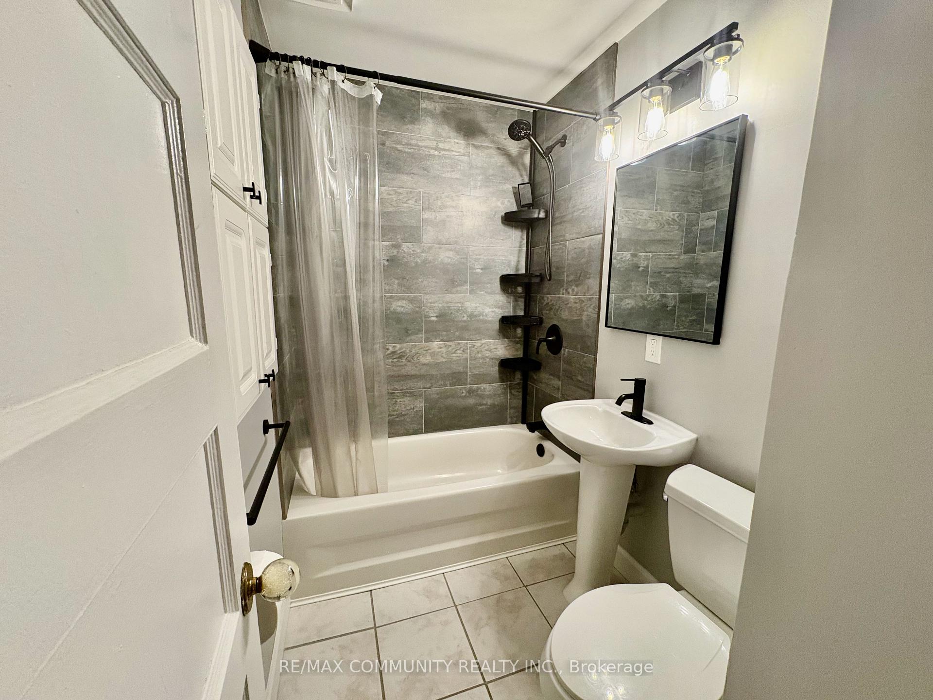 Photo 7 of Unit MAIN, 693 Hawley Street, Peterborough, Otonabee Ward 1 — HOMEH