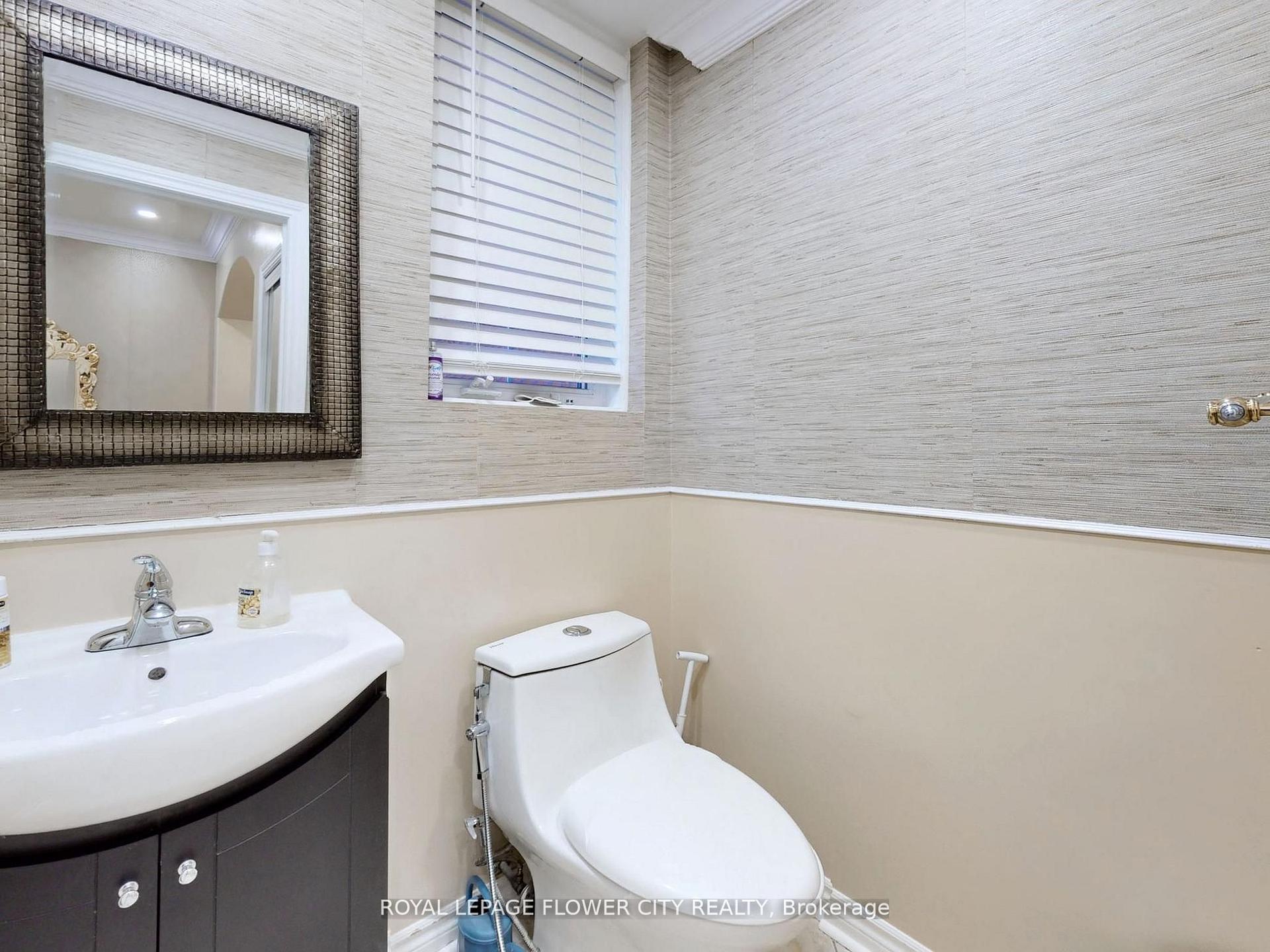 Photo 8 of 160 America Avenue, Vaughan, Vellore Village — HOMEH