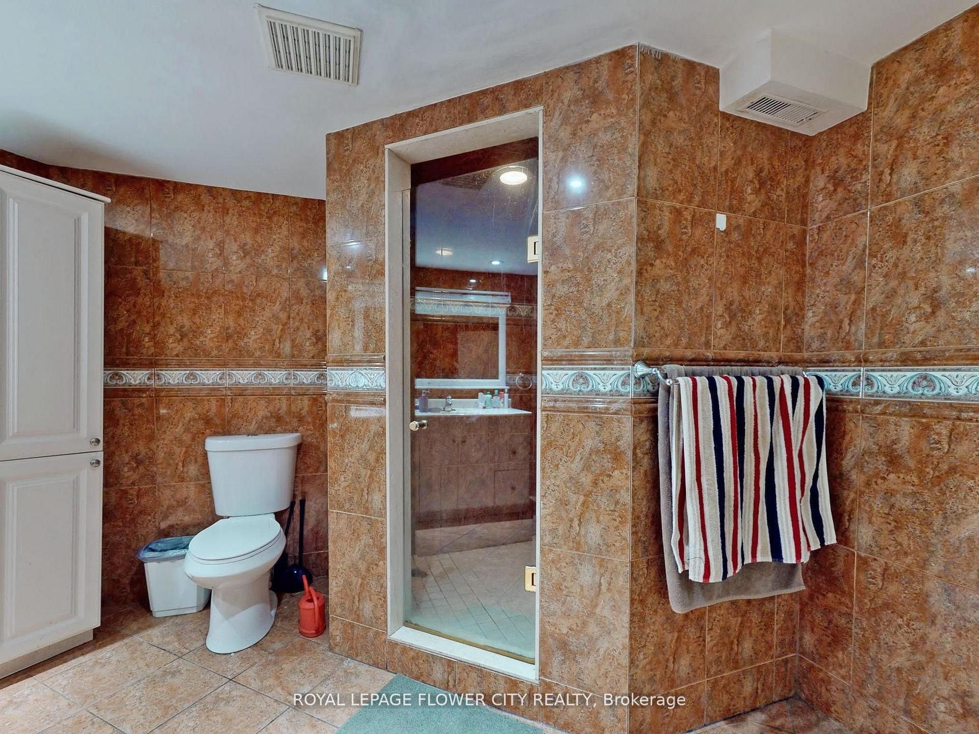 Photo 16 of 160 America Avenue, Vaughan, Vellore Village — HOMEH