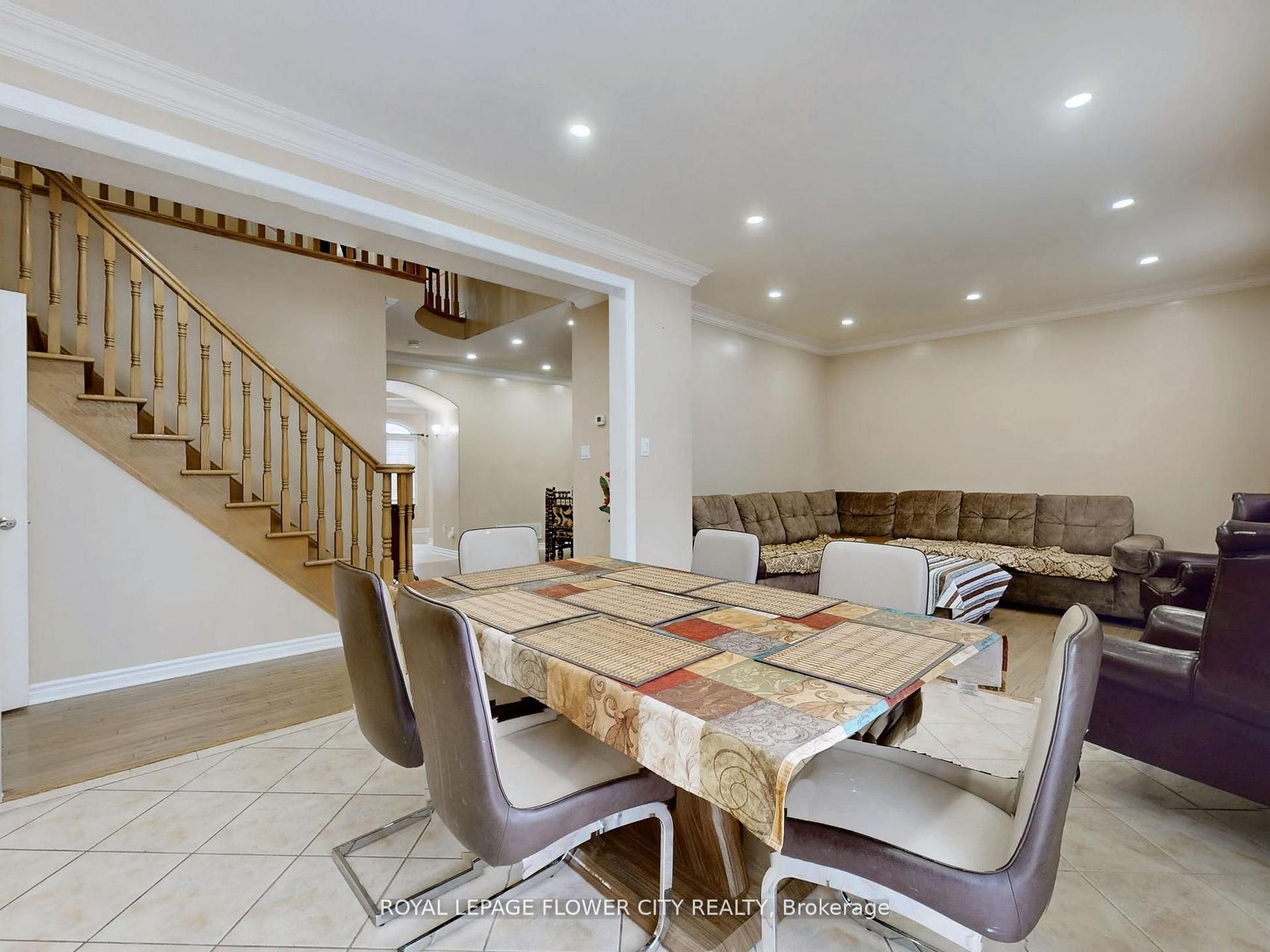 Photo 3 of 160 America Avenue, Vaughan, Vellore Village — HOMEH