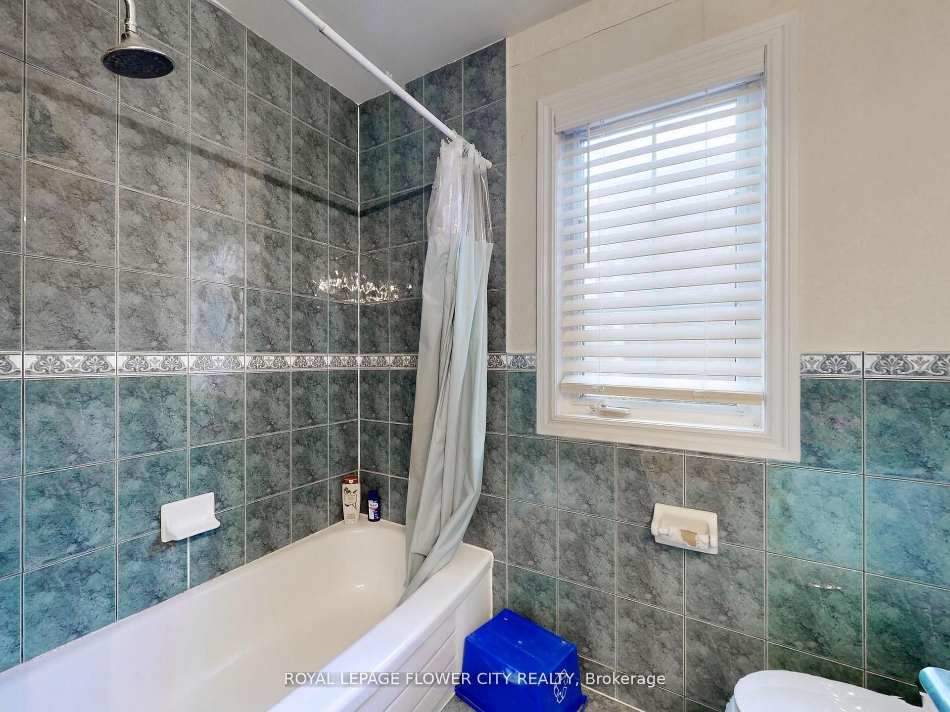 Photo 30 of 160 America Avenue, Vaughan, Vellore Village — HOMEH