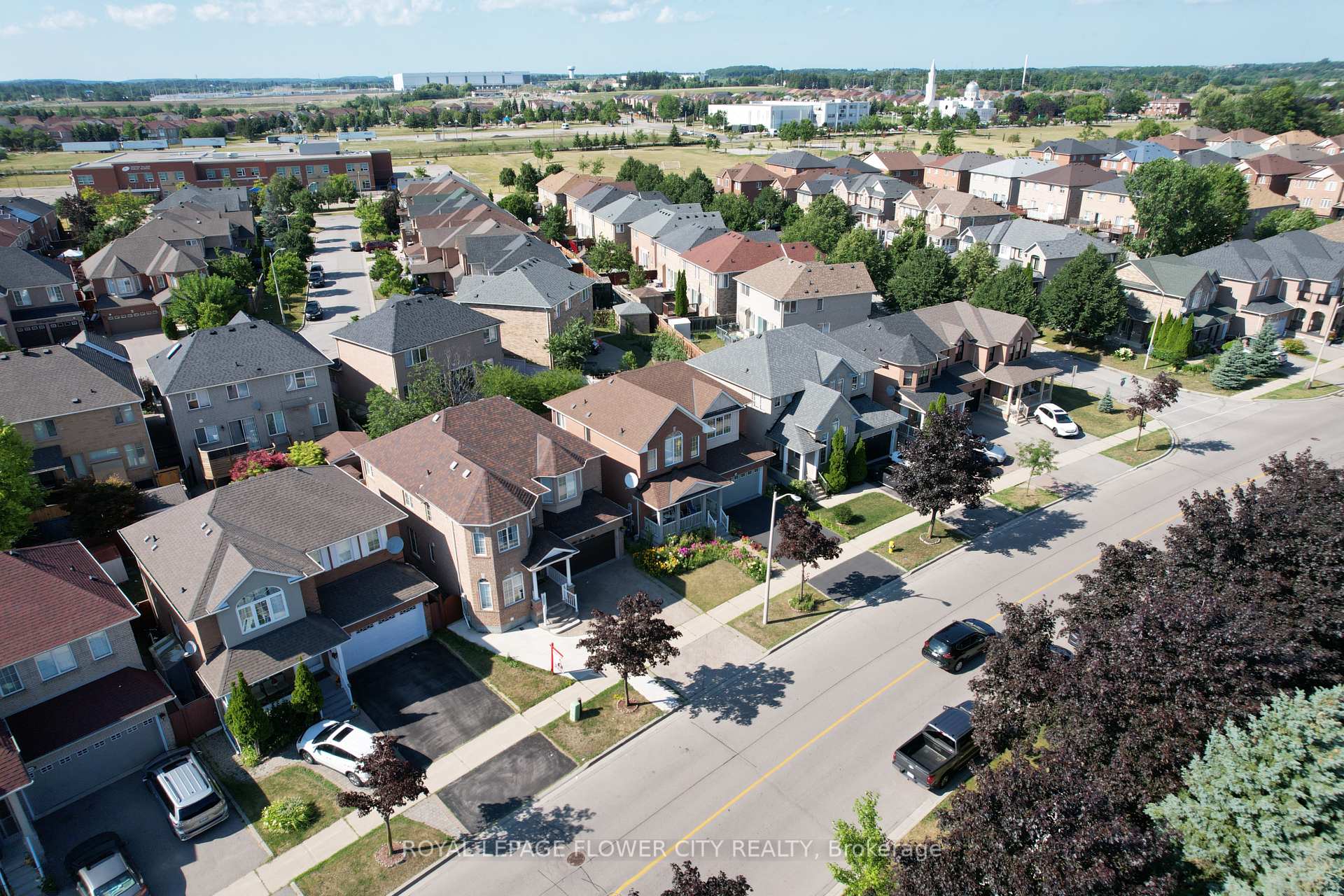 Photo 6 of 160 America Avenue, Vaughan, Vellore Village — HOMEH