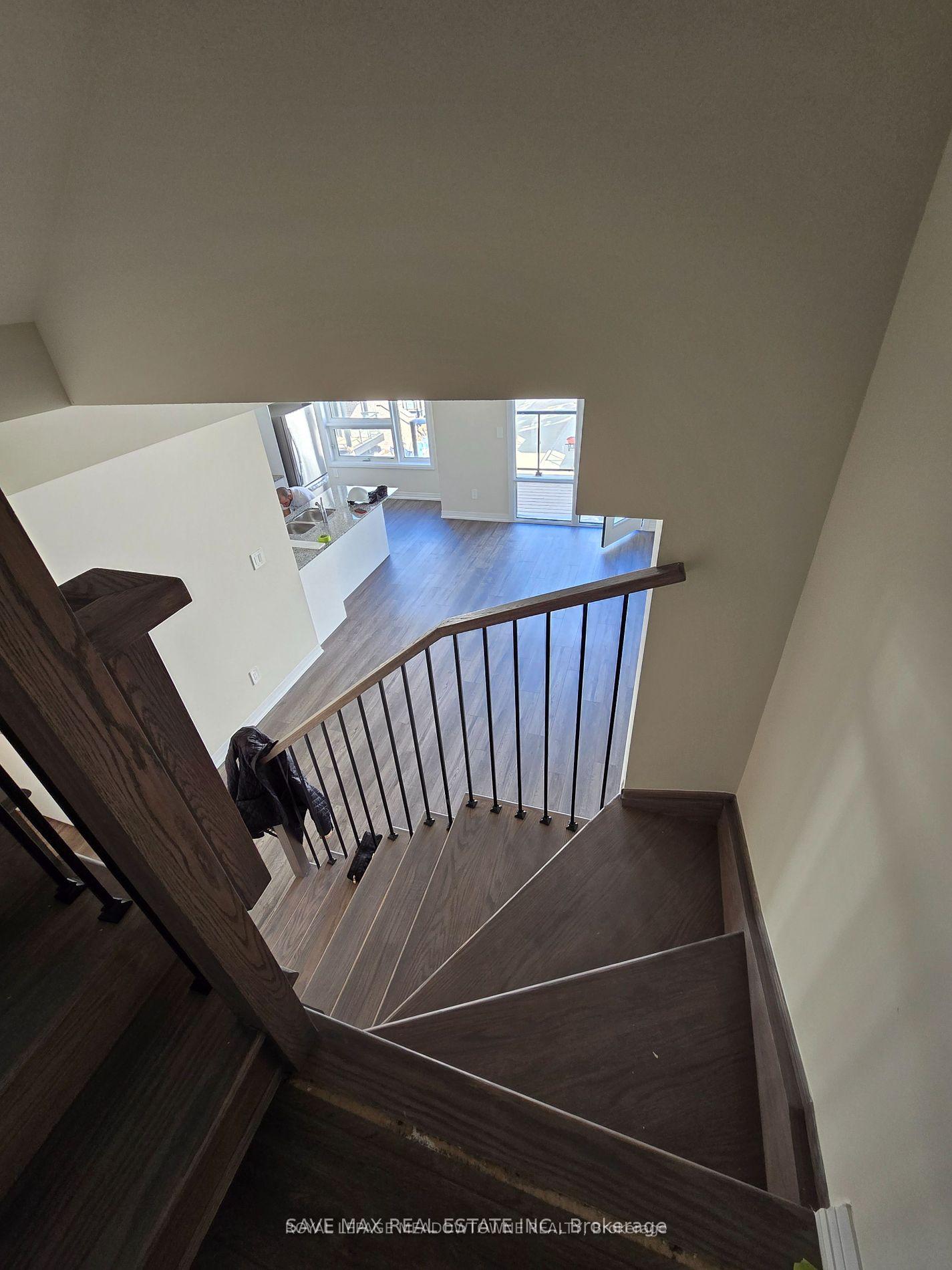 Photo 2 of Unit 120, 1573 Rose Way, Milton, Cobban — HOMEH