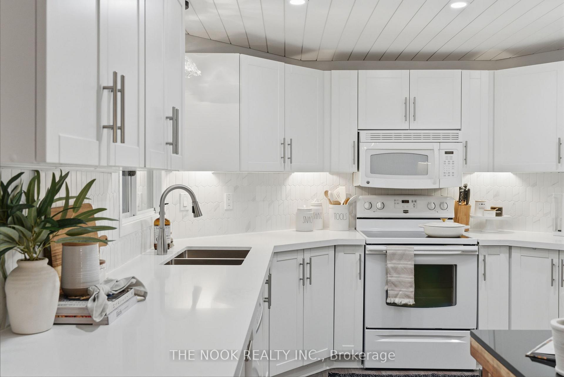 Photo 14 of 1 Steelhead Lane, Clarington, Newcastle — HOMEH