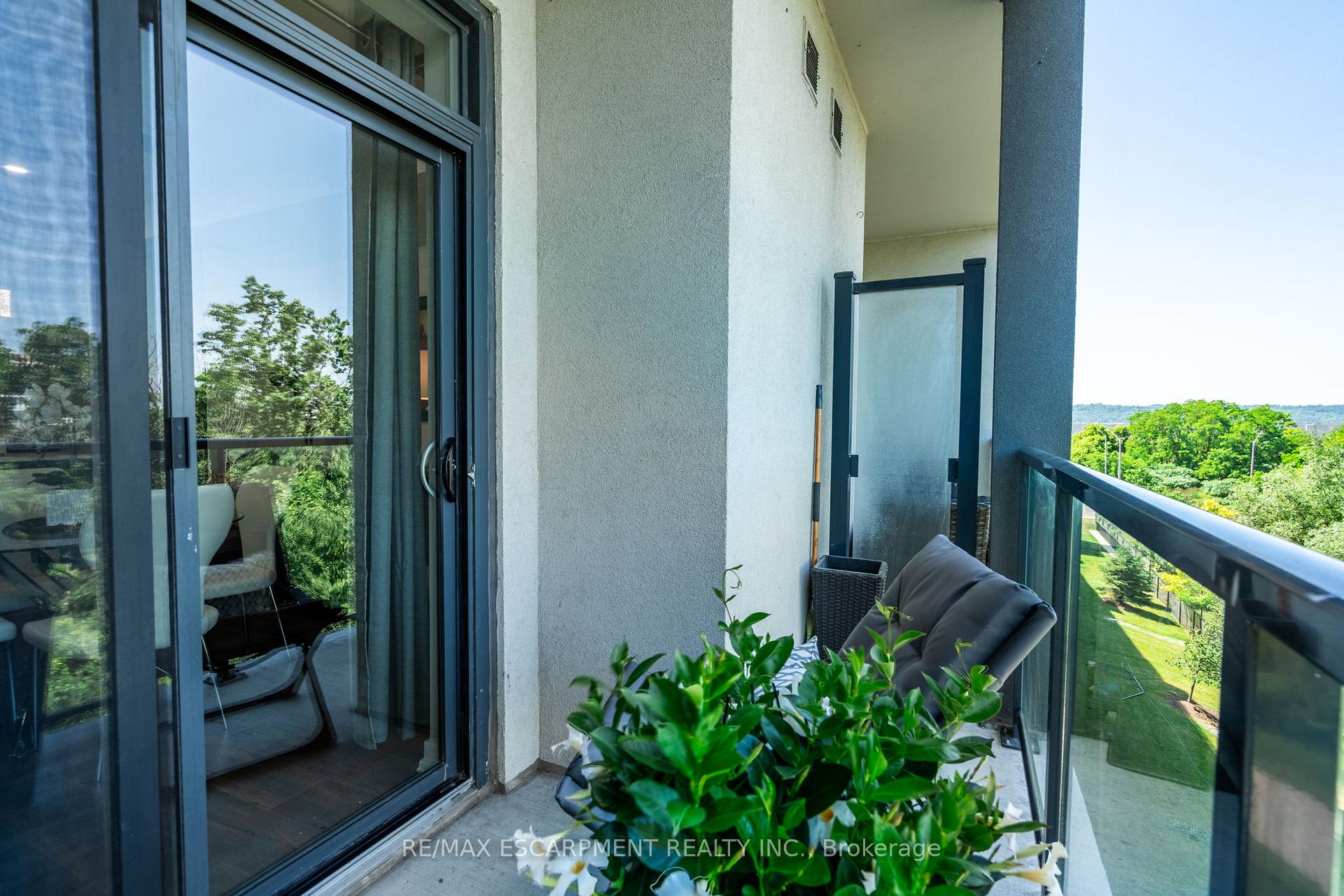 Photo 28 of Unit 422, 125 Shoreview Place, Hamilton, Lakeshore — HOMEH