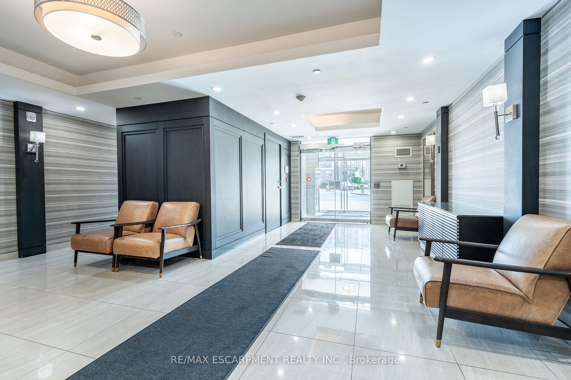 Photo 10 of Unit 422, 125 Shoreview Place, Hamilton, Lakeshore — HOMEH