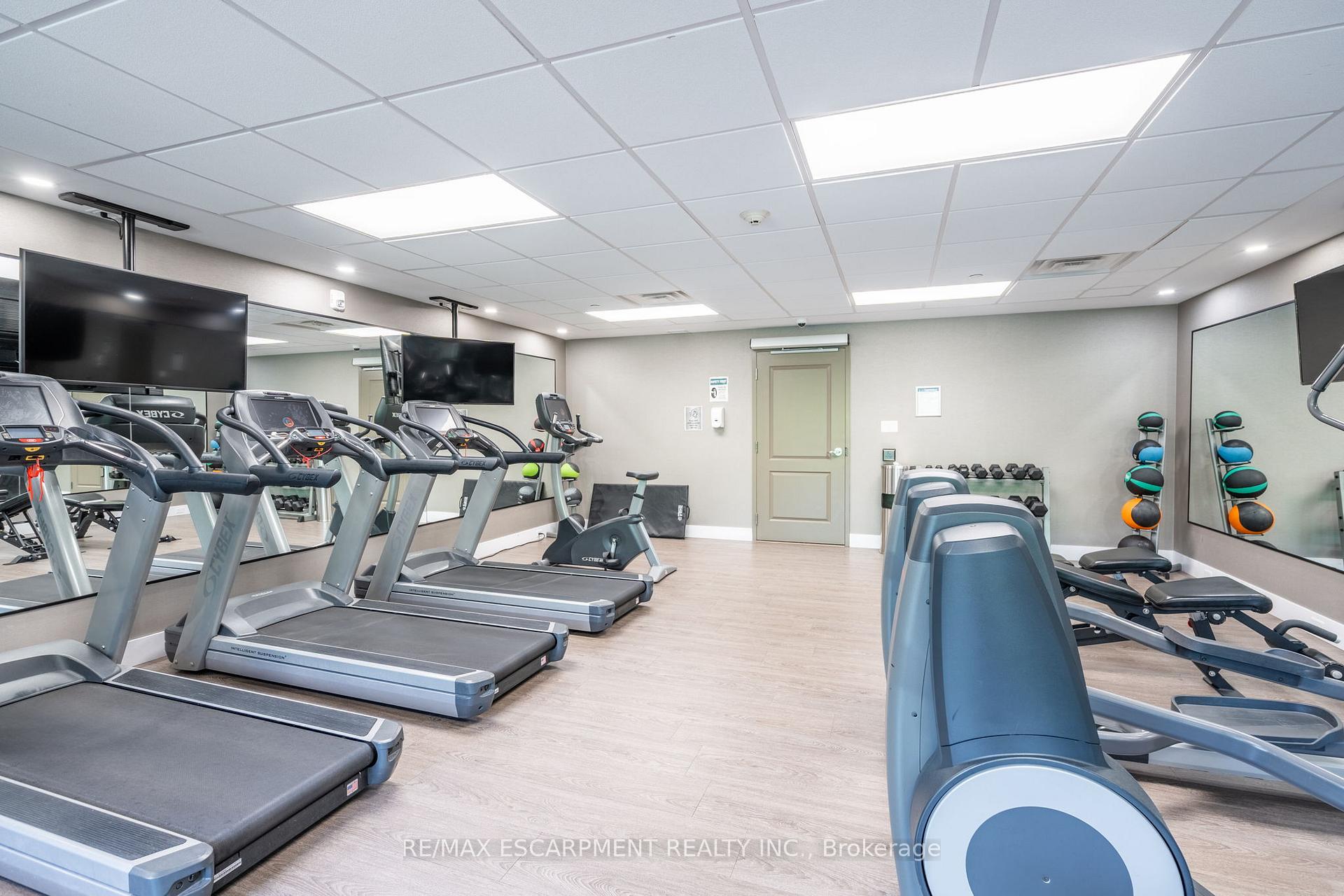 Photo 9 of Unit 422, 125 Shoreview Place, Hamilton, Lakeshore — HOMEH