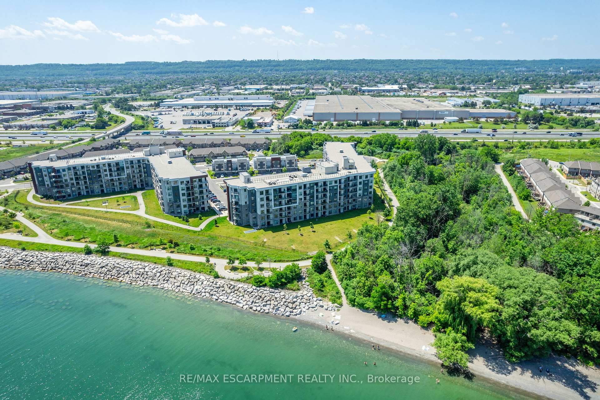Photo 13 of Unit 422, 125 Shoreview Place, Hamilton, Lakeshore — HOMEH