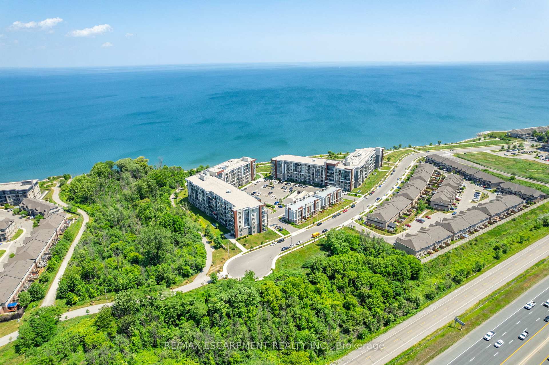 Photo 18 of Unit 422, 125 Shoreview Place, Hamilton, Lakeshore — HOMEH