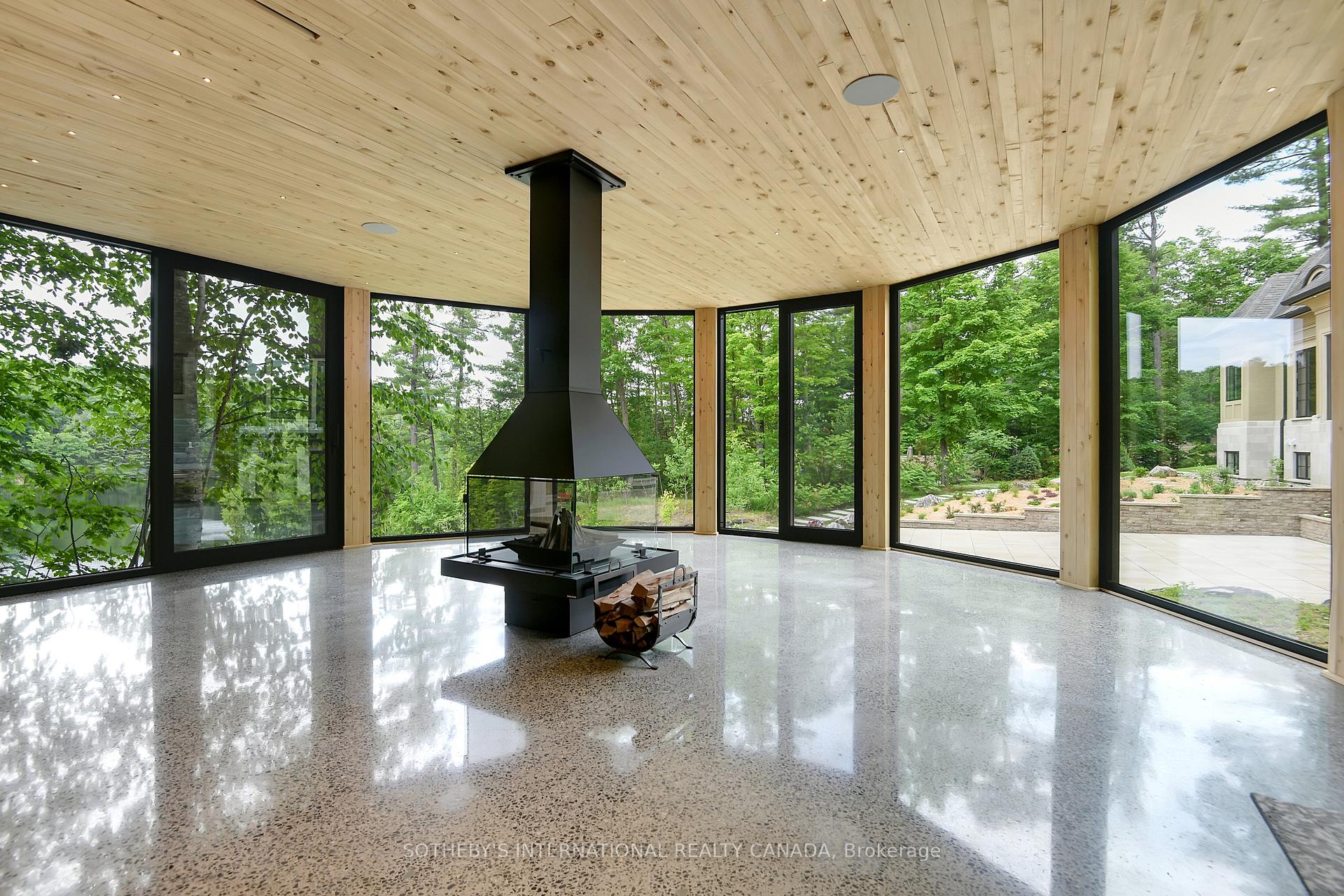 Photo 20 of 106 Lorlei Drive, McNab/Braeside, Mcnab/Braeside Twps — HOMEH