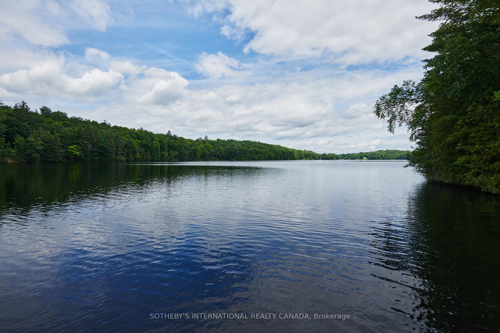 Photo 35 of 106 Lorlei Drive, McNab/Braeside, Mcnab/Braeside Twps — HOMEH