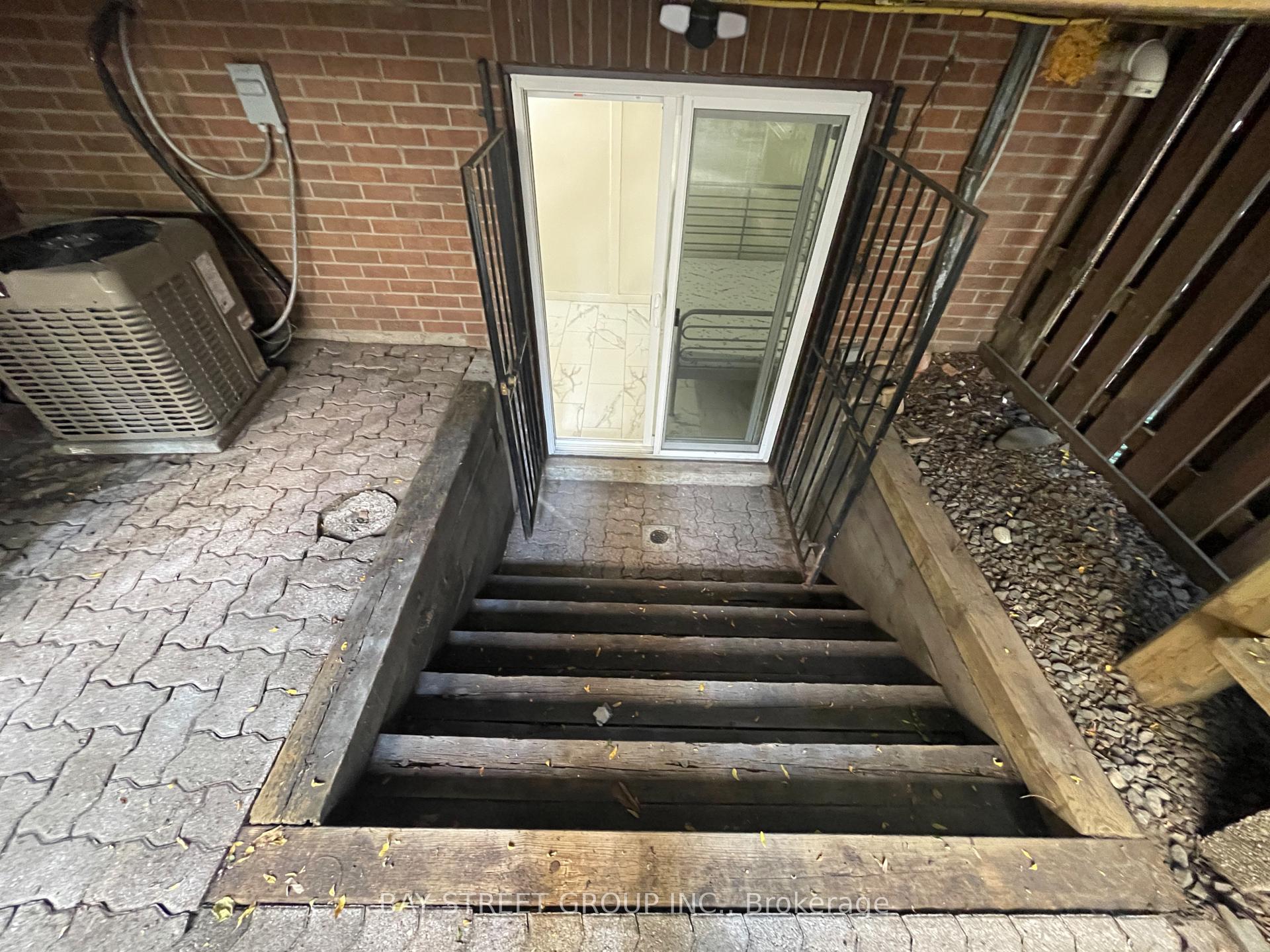 Photo 4 of Unit Basement, 217 Mutual Street, Toronto, Church-Yonge Corridor — HOMEH