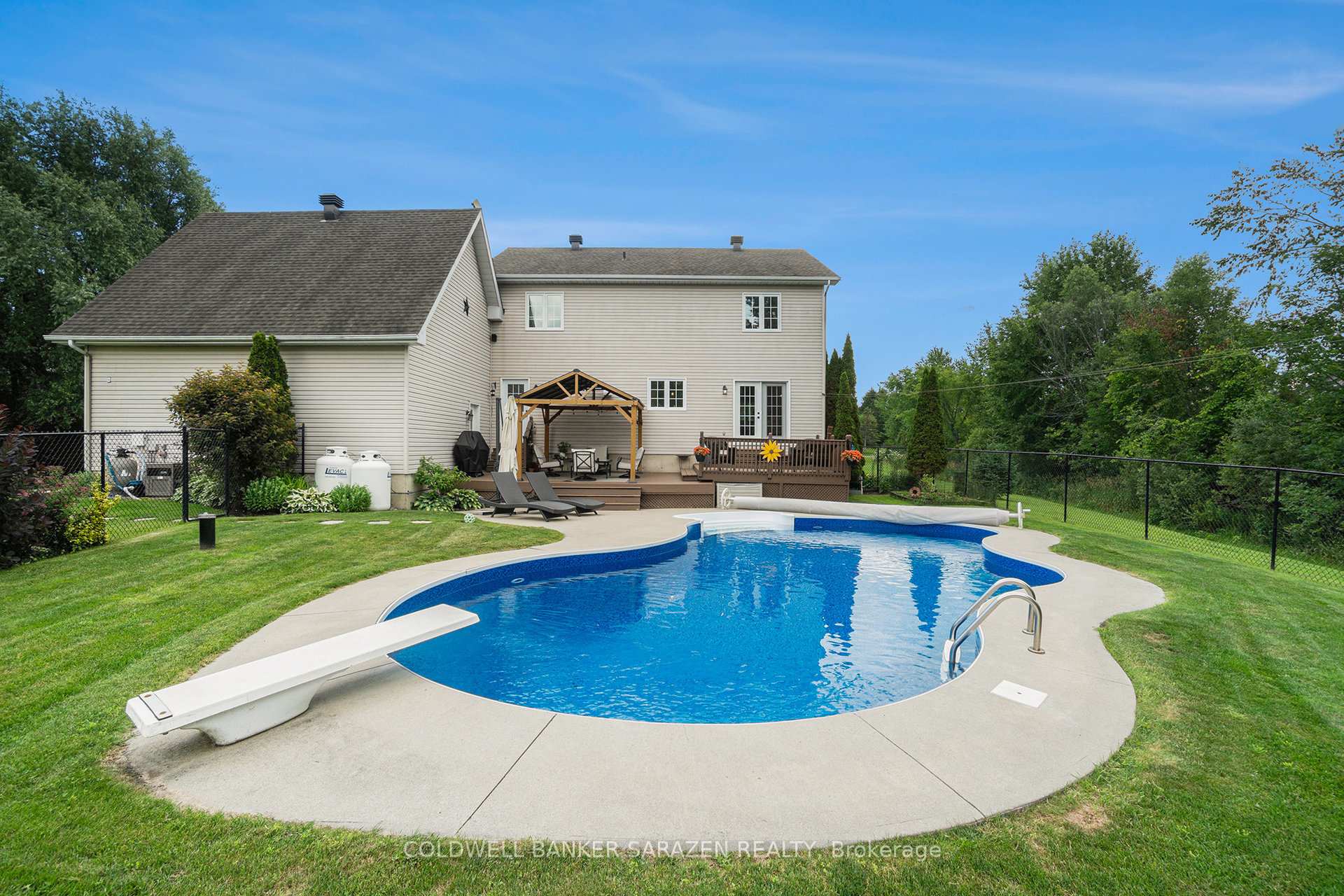 Photo 41 of 8289 Rodney Farm Drive, Ottawa, Osgoode Twp North of Reg Rd 6 — HOMEH