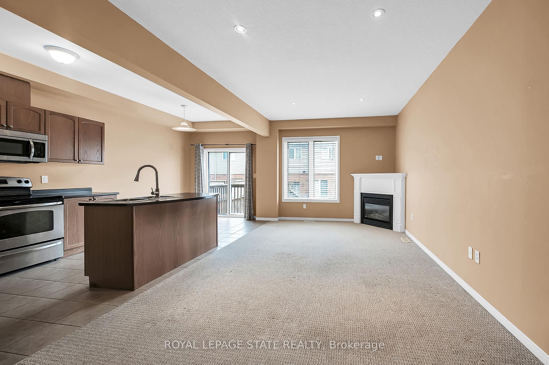 Photo 9 of Unit 24, 170 Palacebeach Trail, Hamilton, Stoney Creek — HOMEH