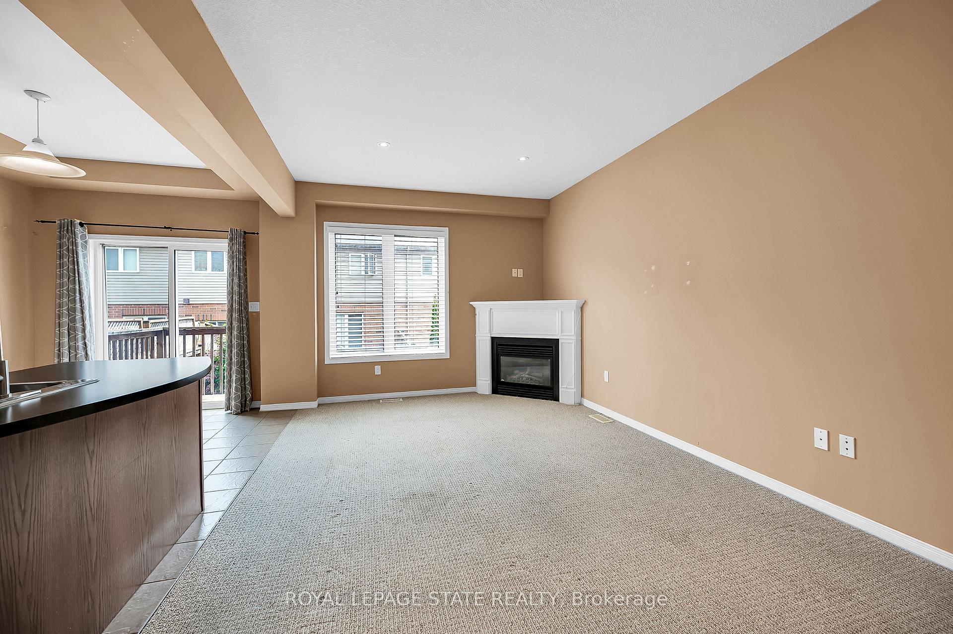 Photo 11 of Unit 24, 170 Palacebeach Trail, Hamilton, Stoney Creek — HOMEH