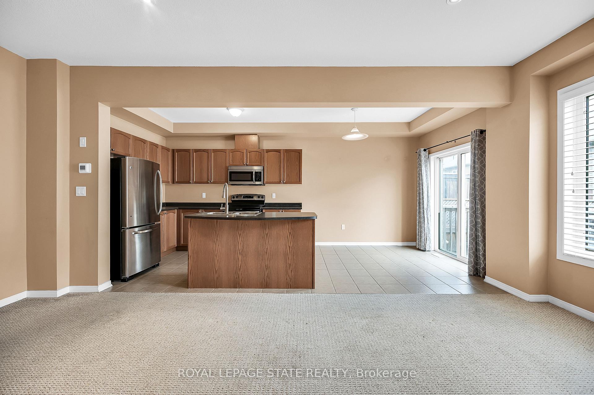Photo 16 of Unit 24, 170 Palacebeach Trail, Hamilton, Stoney Creek — HOMEH