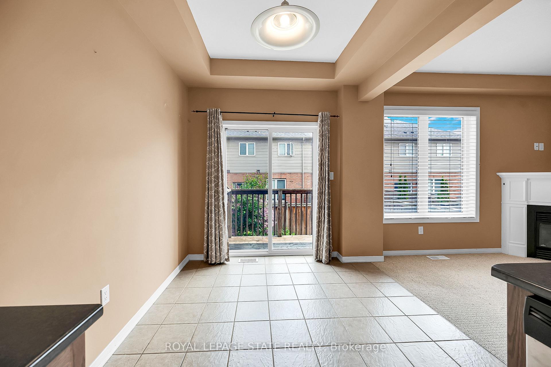 Photo 7 of Unit 24, 170 Palacebeach Trail, Hamilton, Stoney Creek — HOMEH