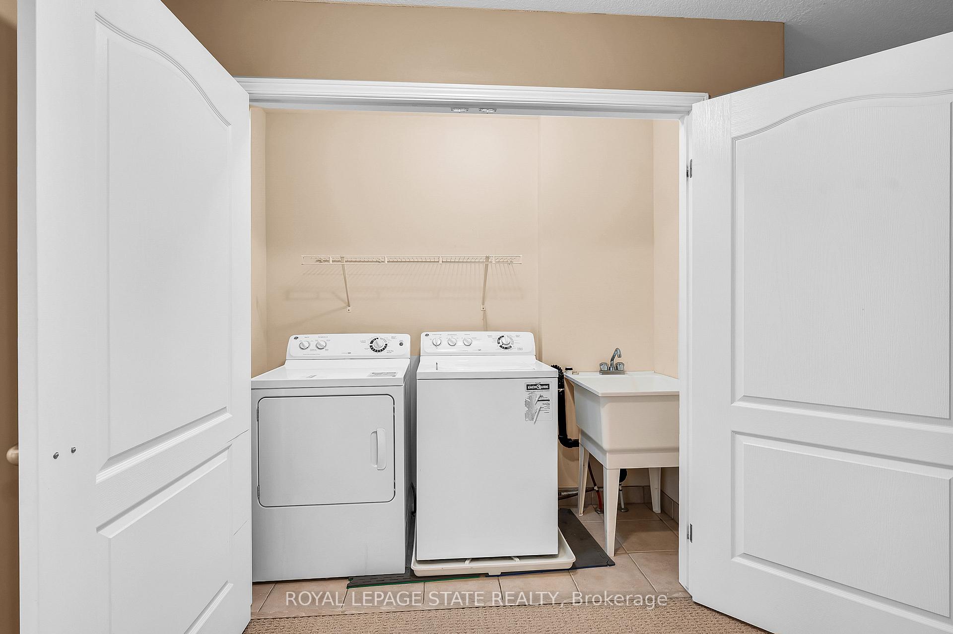 Photo 24 of Unit 24, 170 Palacebeach Trail, Hamilton, Stoney Creek — HOMEH