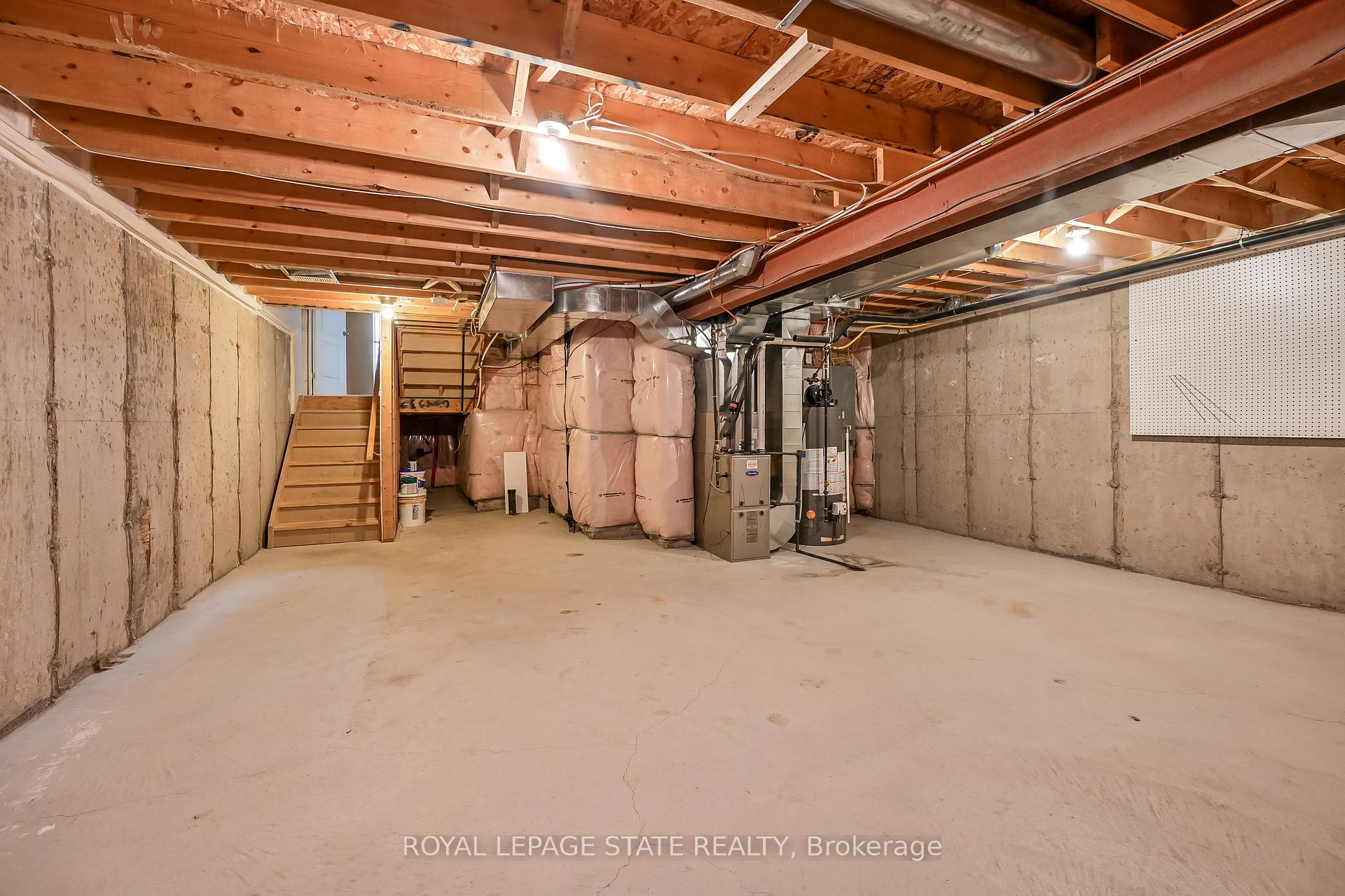 Photo 33 of Unit 24, 170 Palacebeach Trail, Hamilton, Stoney Creek — HOMEH