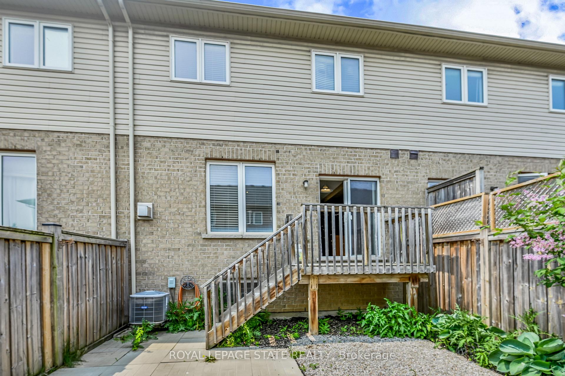 Photo 39 of Unit 24, 170 Palacebeach Trail, Hamilton, Stoney Creek — HOMEH