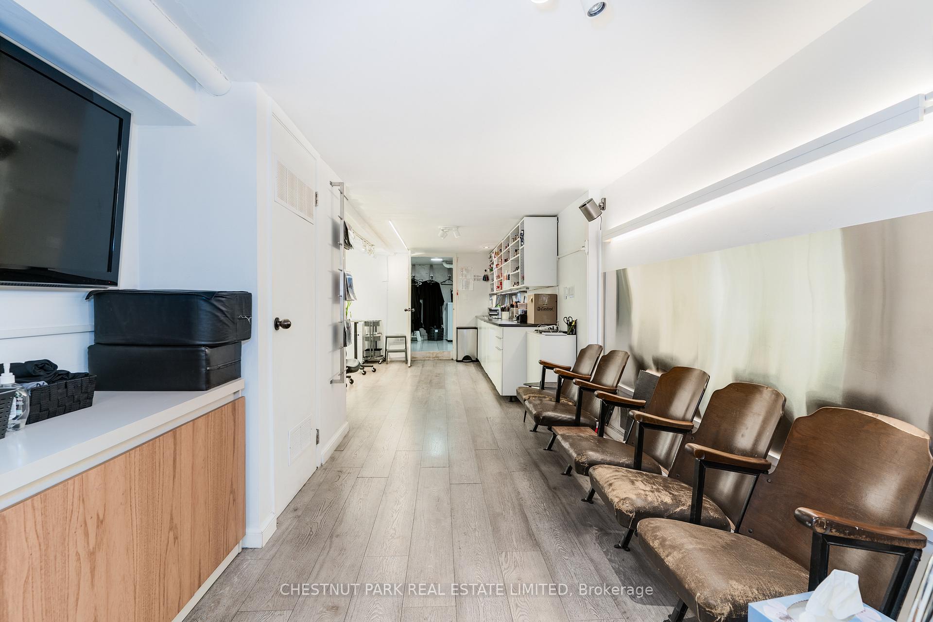 Photo 6 of 200 Ossington Avenue, Toronto, Trinity-Bellwoods — HOMEH