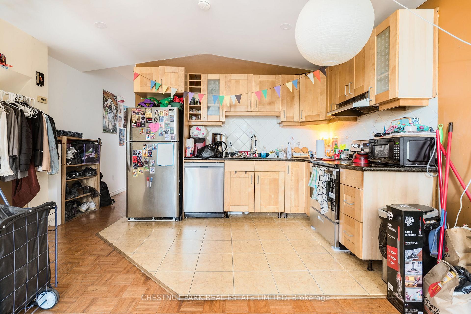 Photo 27 of 200 Ossington Avenue, Toronto, Trinity-Bellwoods — HOMEH
