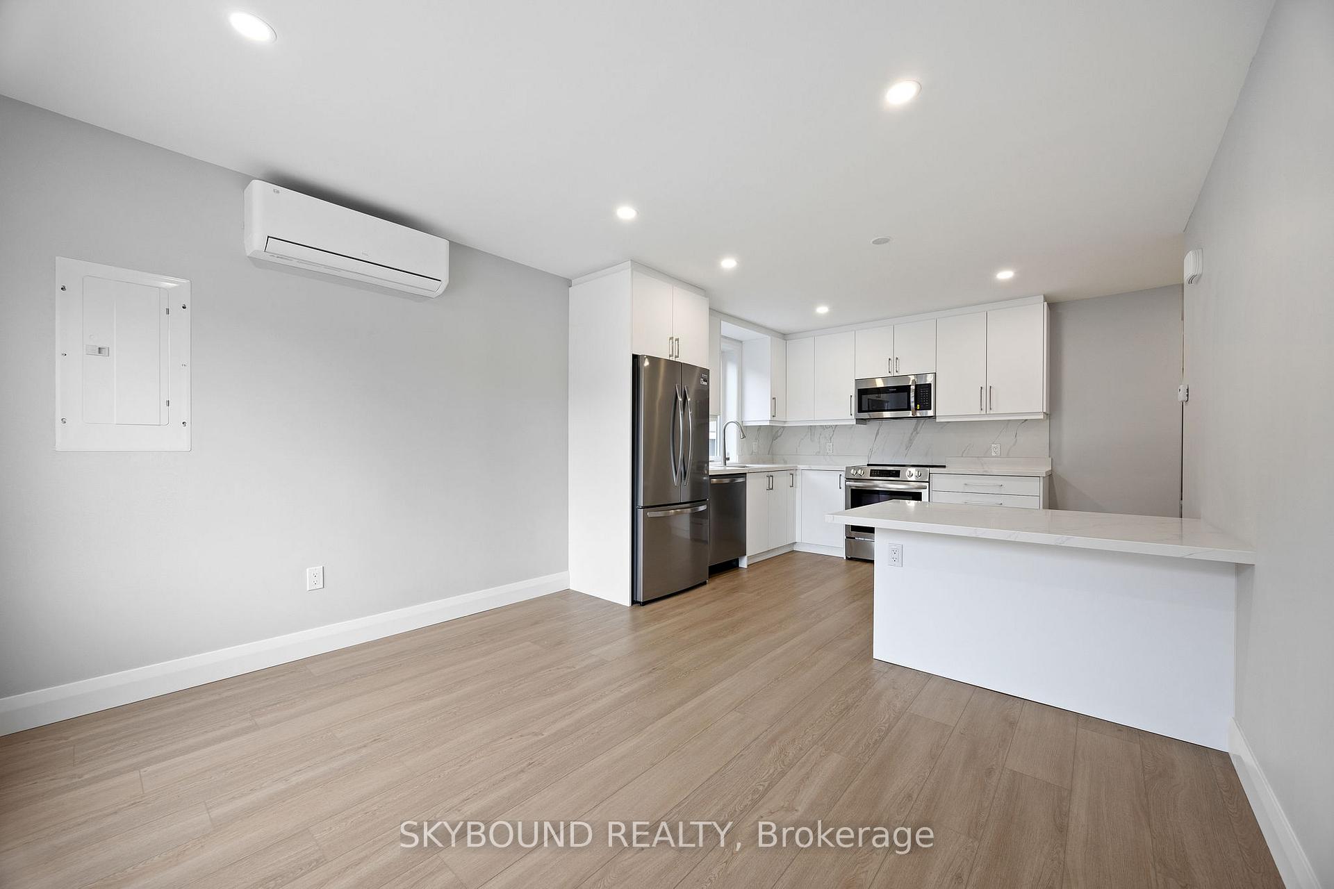 Front of Unit Unit 3, 1731 Dufferin Street