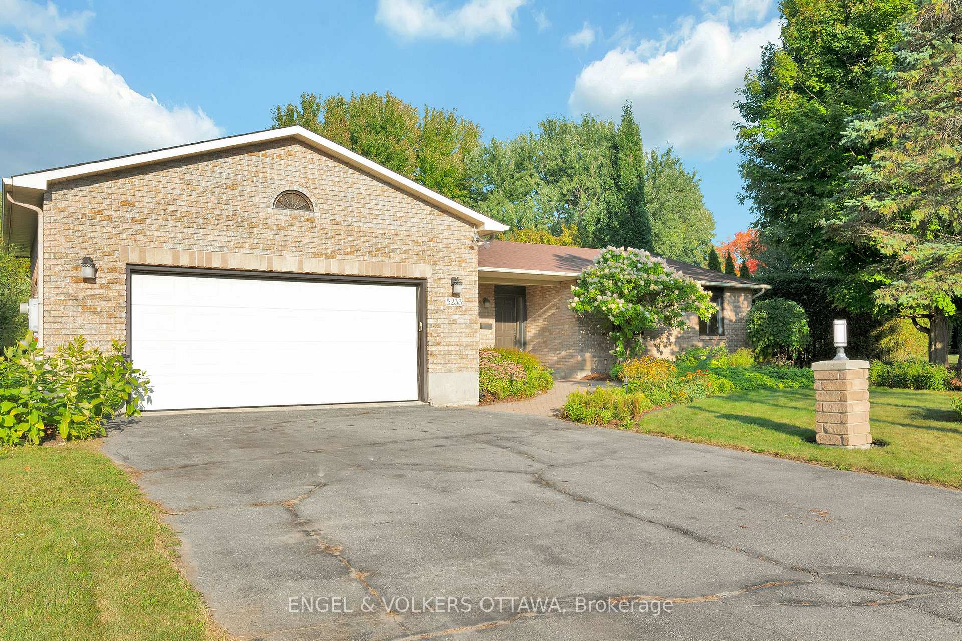 Front of 5233 Mclean Crescent