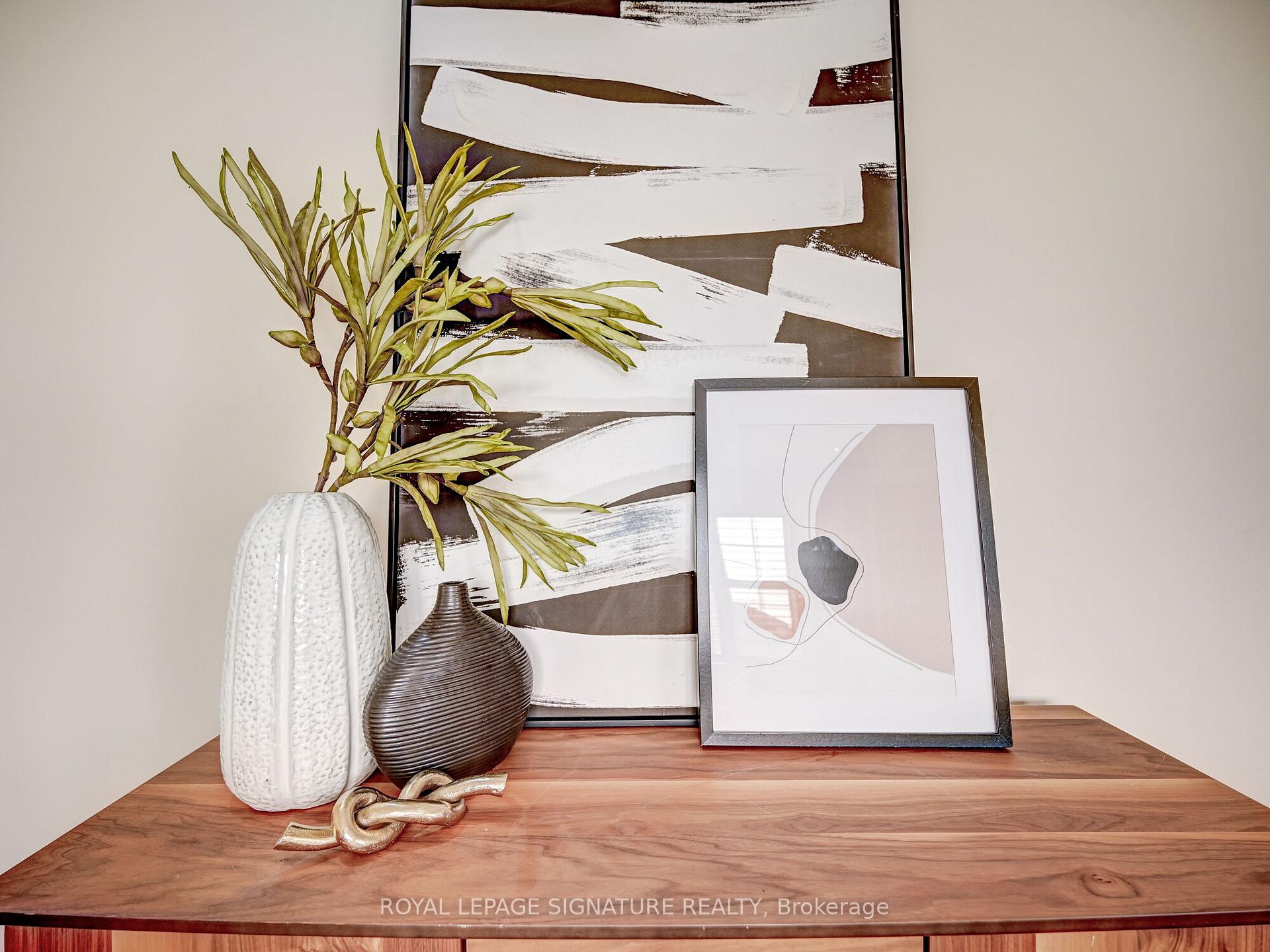 Photo 20 of 106 Naperton Drive E, Brampton, Sandringham-Wellington — HOMEH