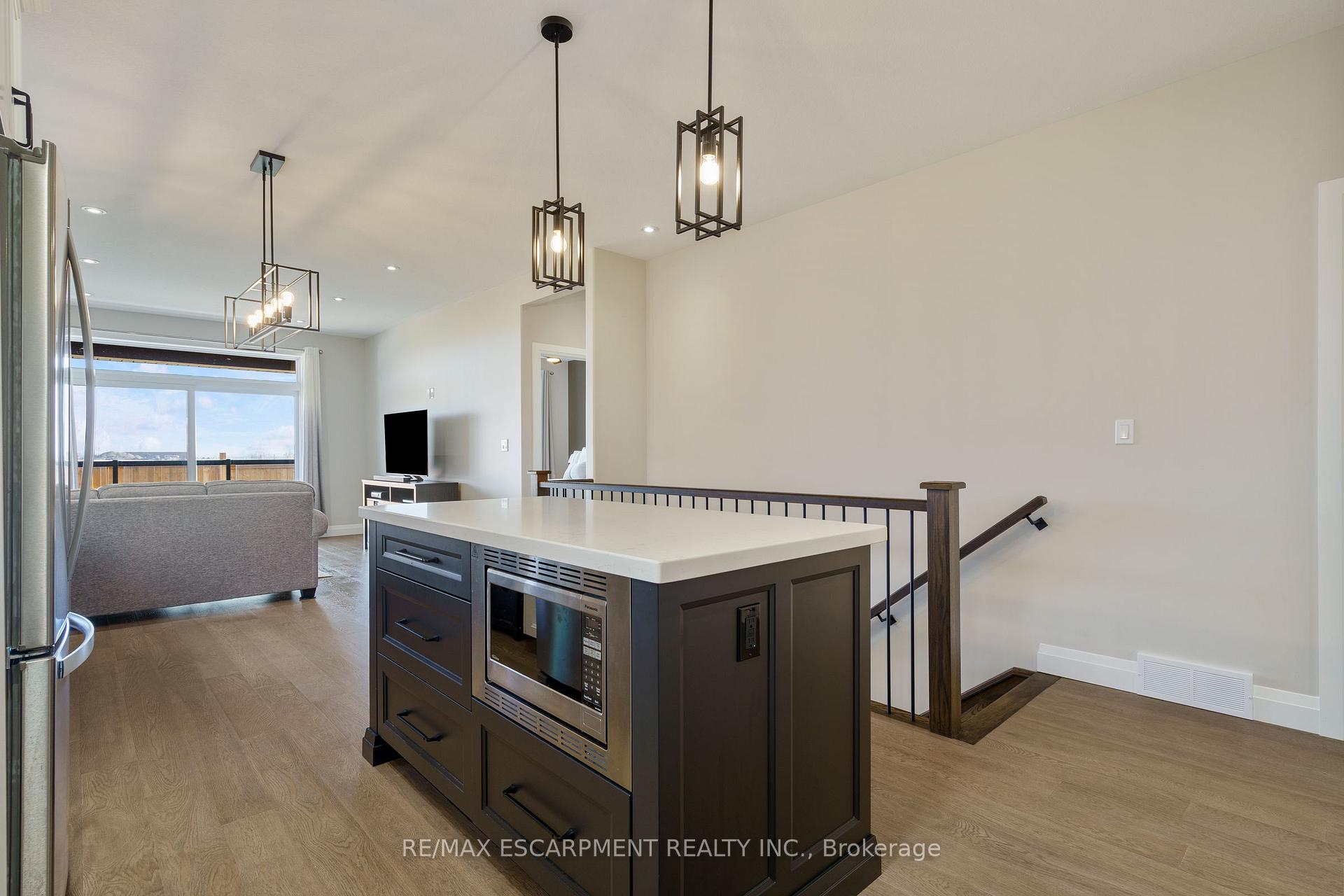 Photo 12 of 191 Lafayette Street E, Haldimand — HOMEH