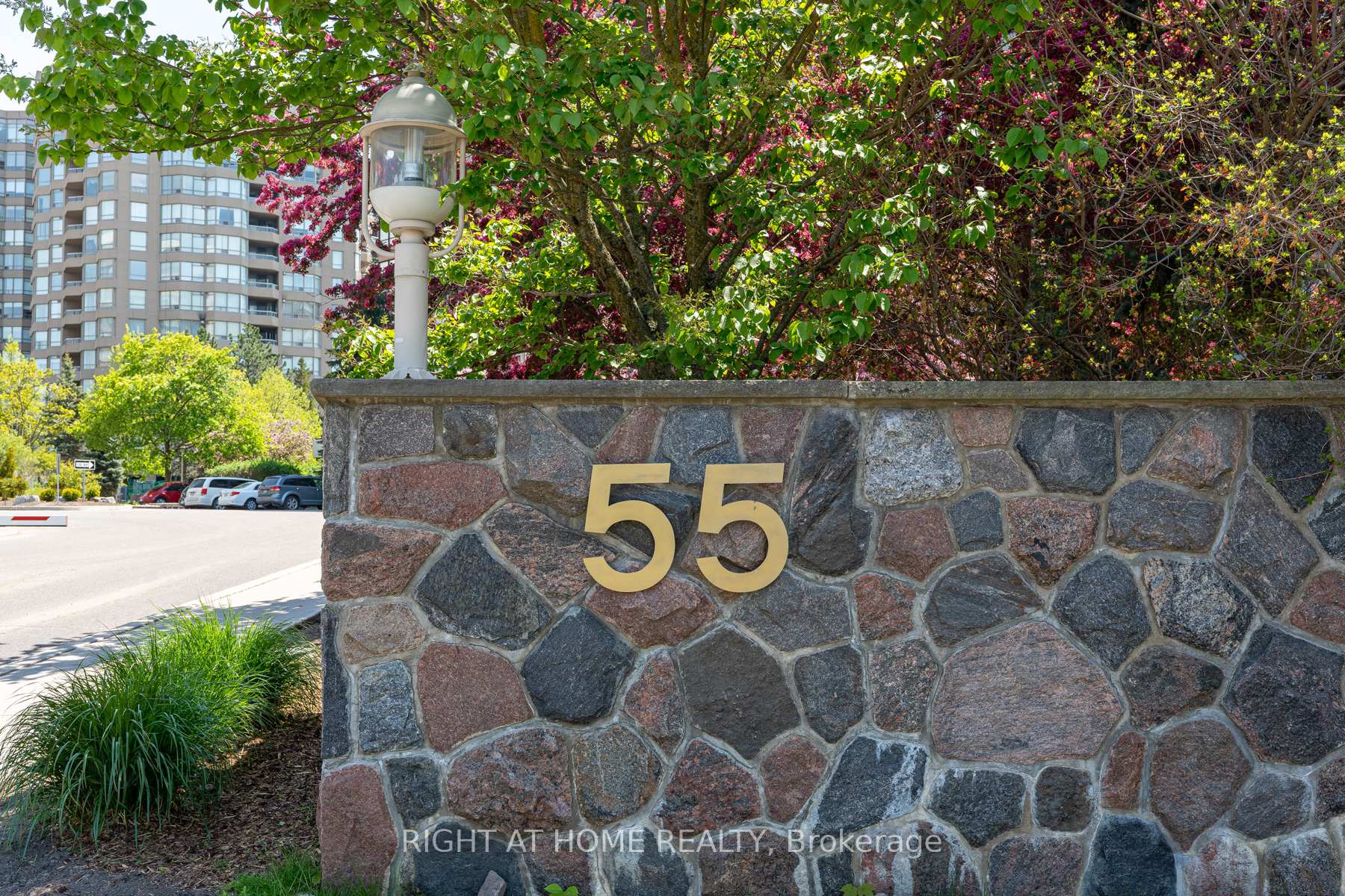 Photo 3 of Unit 601, 55 Austin Drive, Markham, Markville — HOMEH