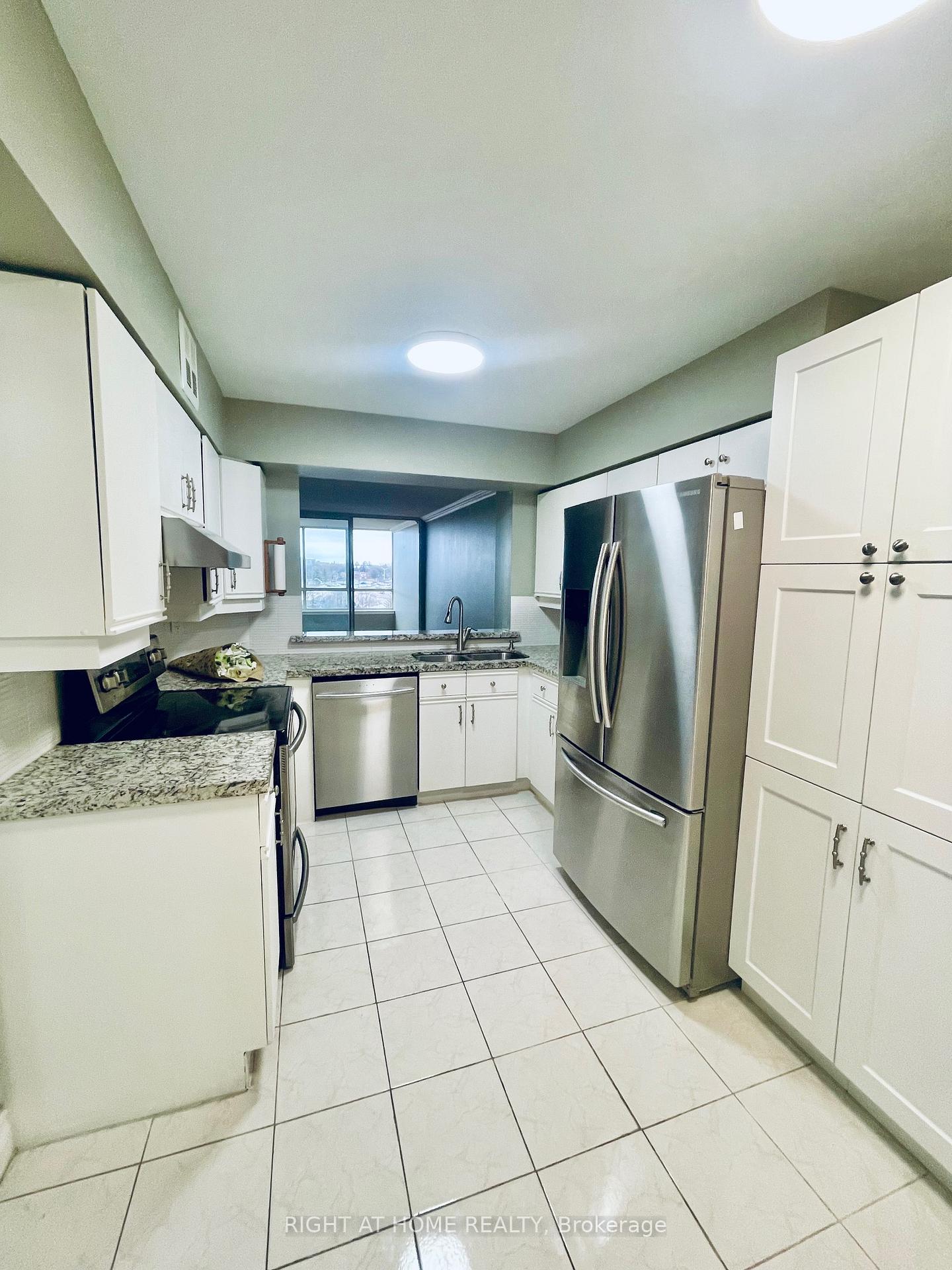 Photo 6 of Unit 601, 55 Austin Drive, Markham, Markville — HOMEH
