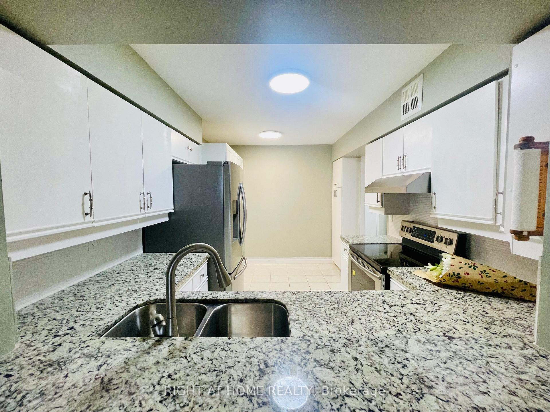 Photo 13 of Unit 601, 55 Austin Drive, Markham, Markville — HOMEH