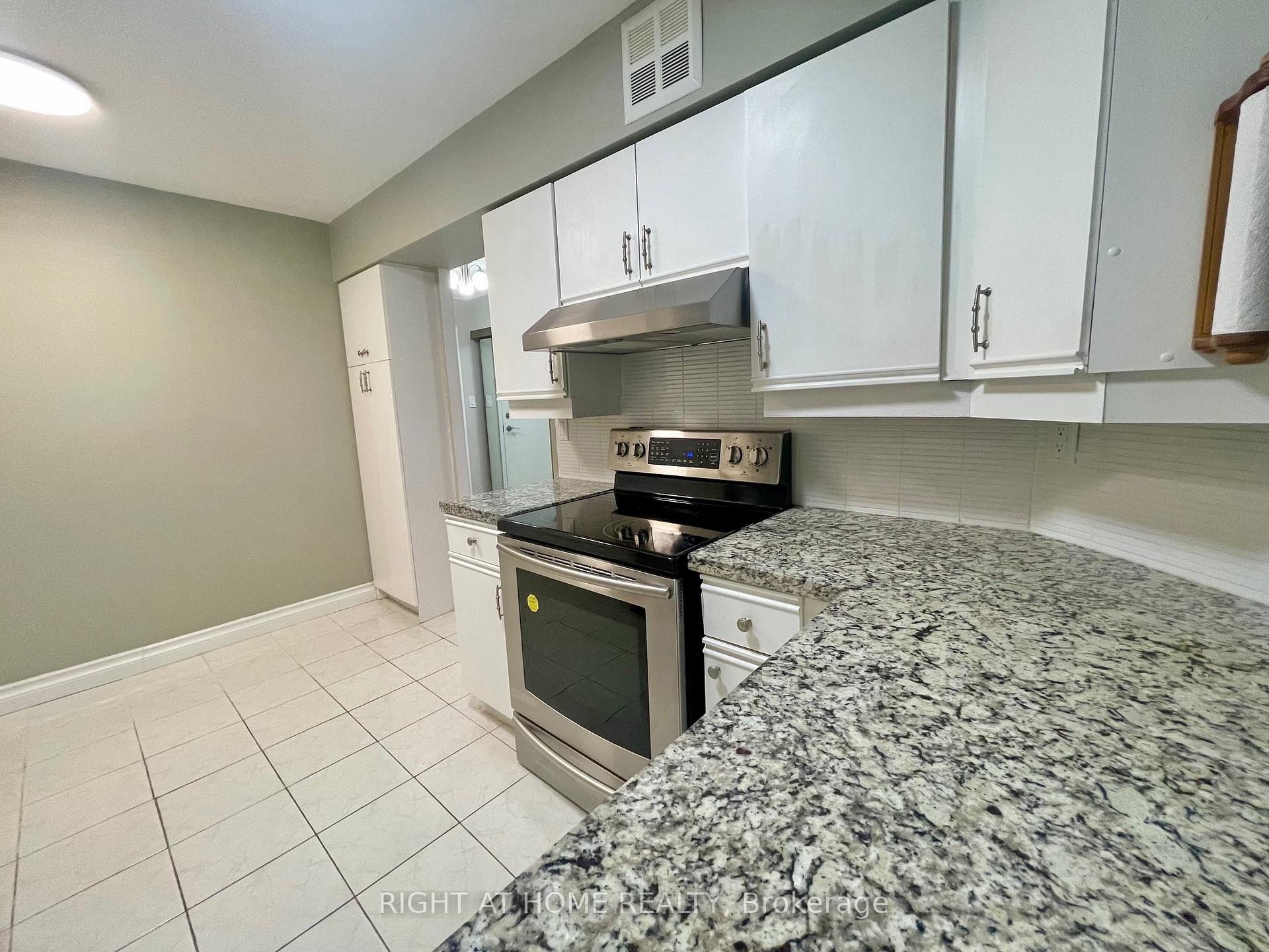 Photo 11 of Unit 601, 55 Austin Drive, Markham, Markville — HOMEH