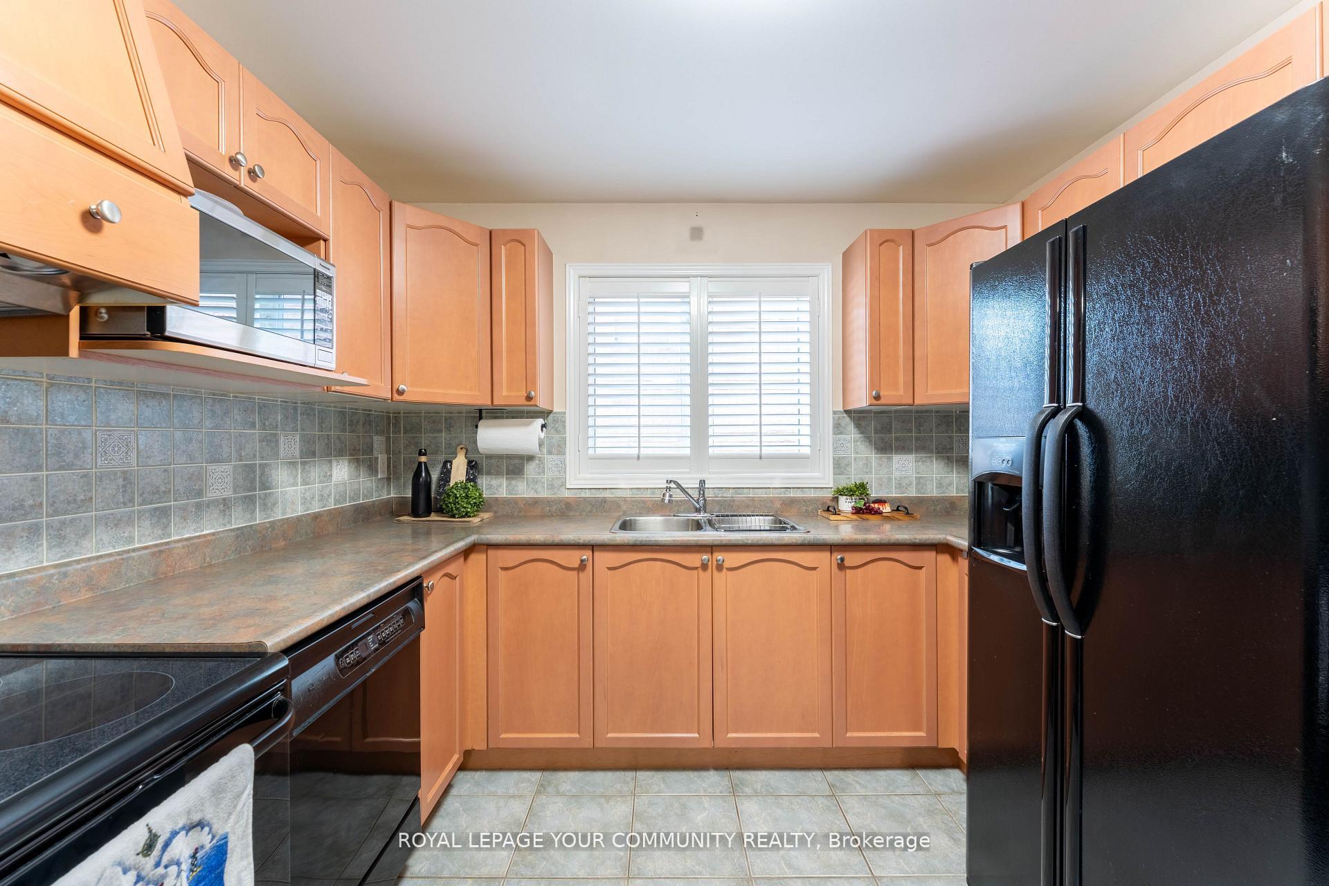 Photo 12 of 57 Mainard Crescent, Brampton, Sandringham-Wellington — HOMEH