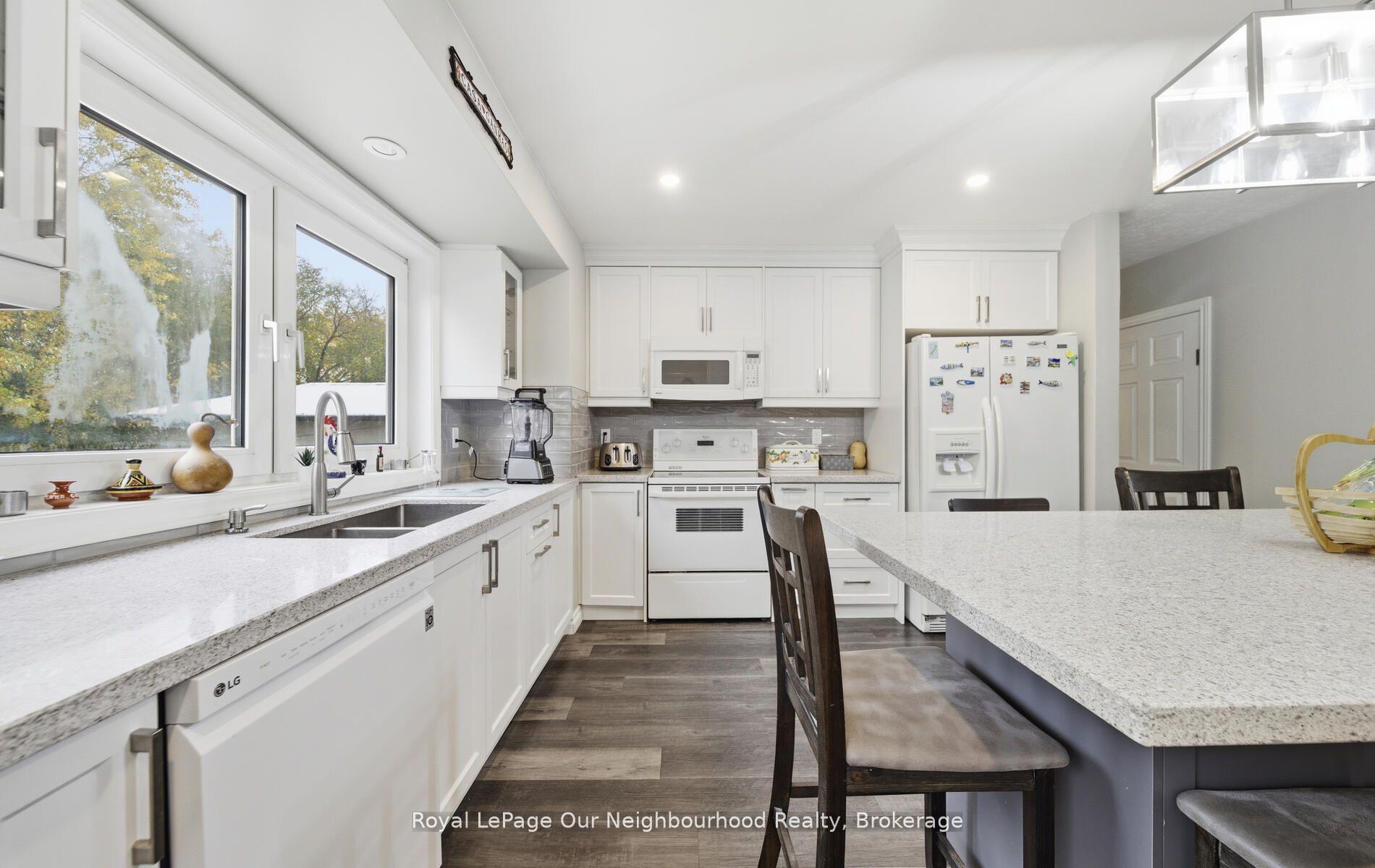 Photo 40 of 283 Chadburn Street, Oshawa, Central — HOMEH