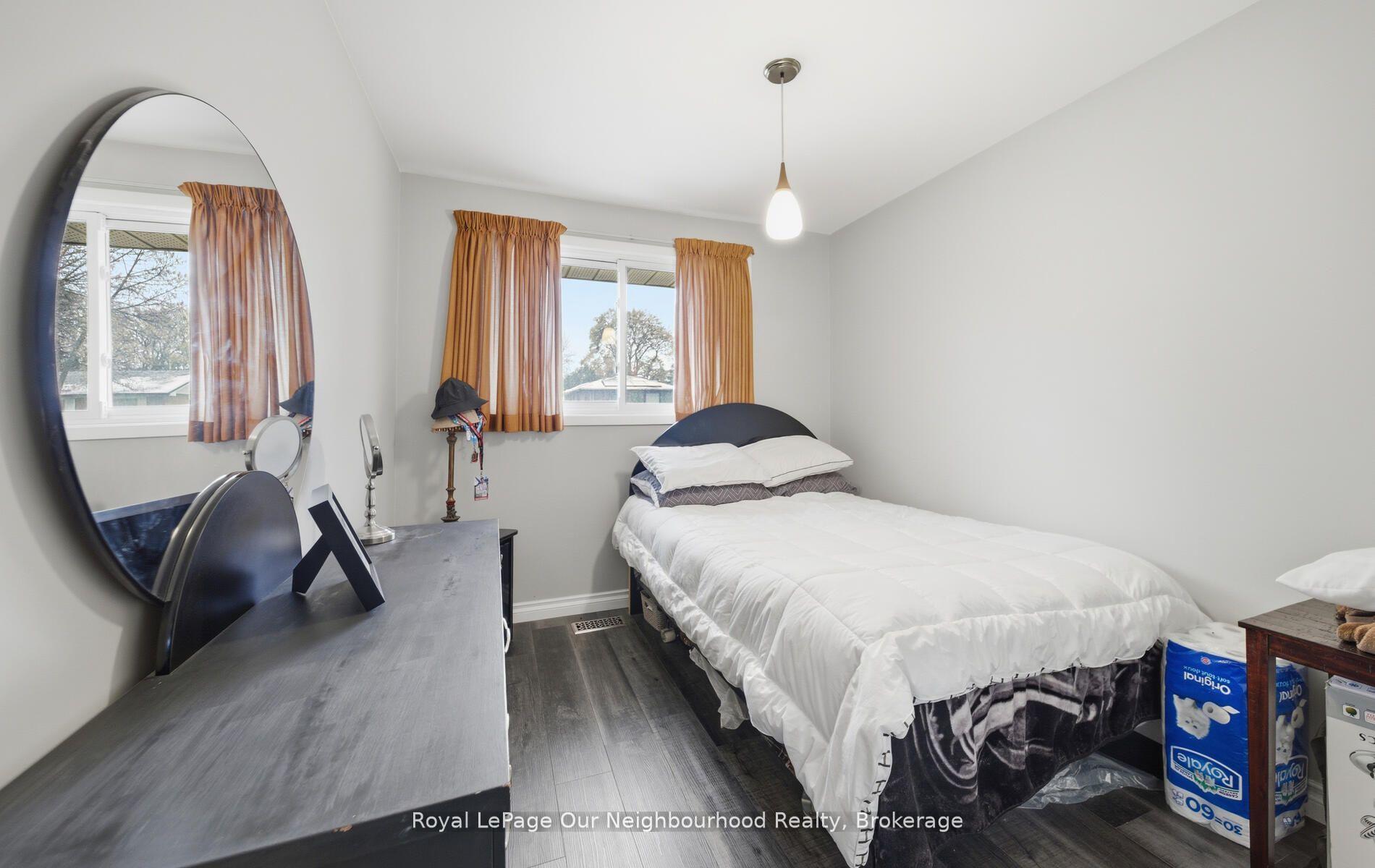 Photo 20 of 283 Chadburn Street, Oshawa, Central — HOMEH