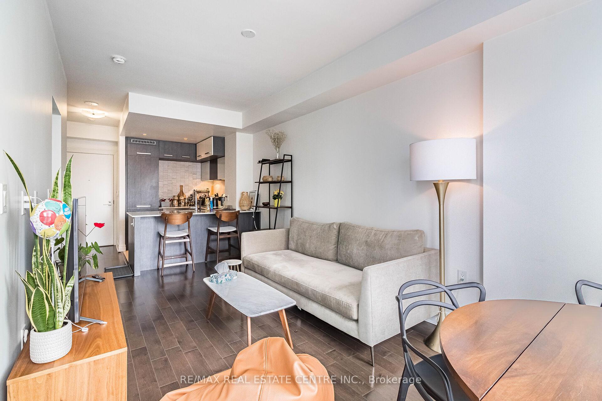 Photo 17 of Unit 1610, 8 The Esplanade, Toronto, Waterfront Communities — HOMEH