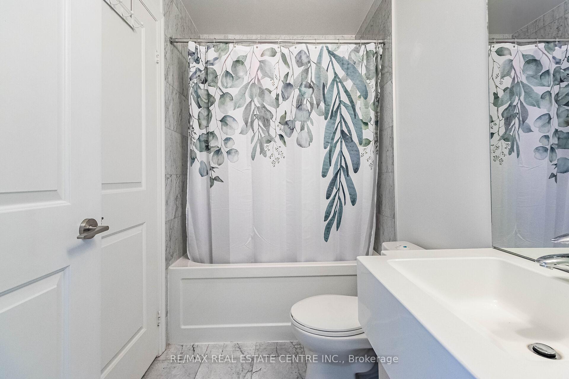 Photo 12 of Unit 1610, 8 The Esplanade, Toronto, Waterfront Communities — HOMEH