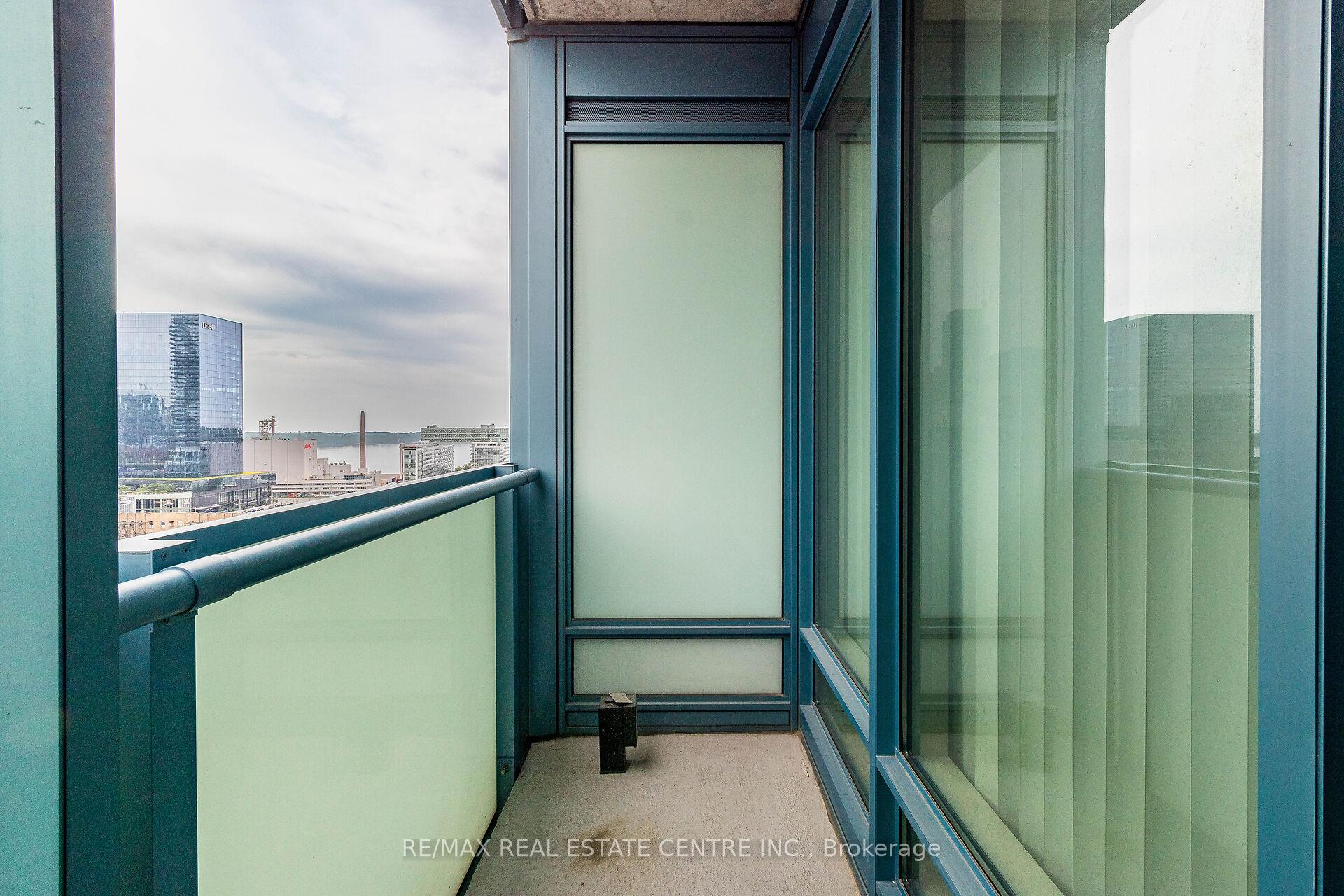 Photo 15 of Unit 1610, 8 The Esplanade, Toronto, Waterfront Communities — HOMEH