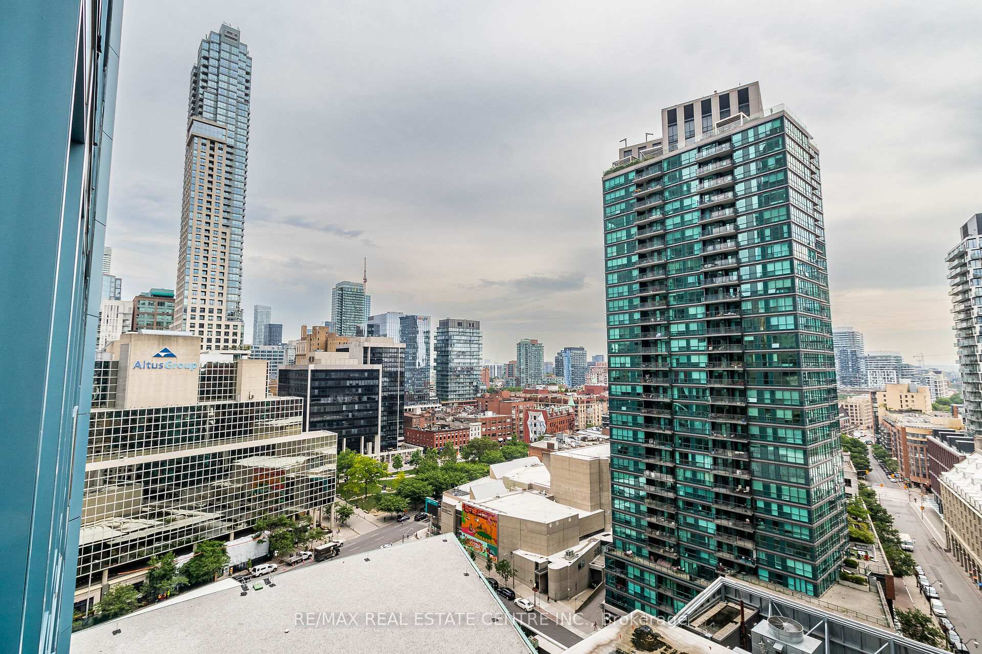 Photo 21 of Unit 1610, 8 The Esplanade, Toronto, Waterfront Communities — HOMEH