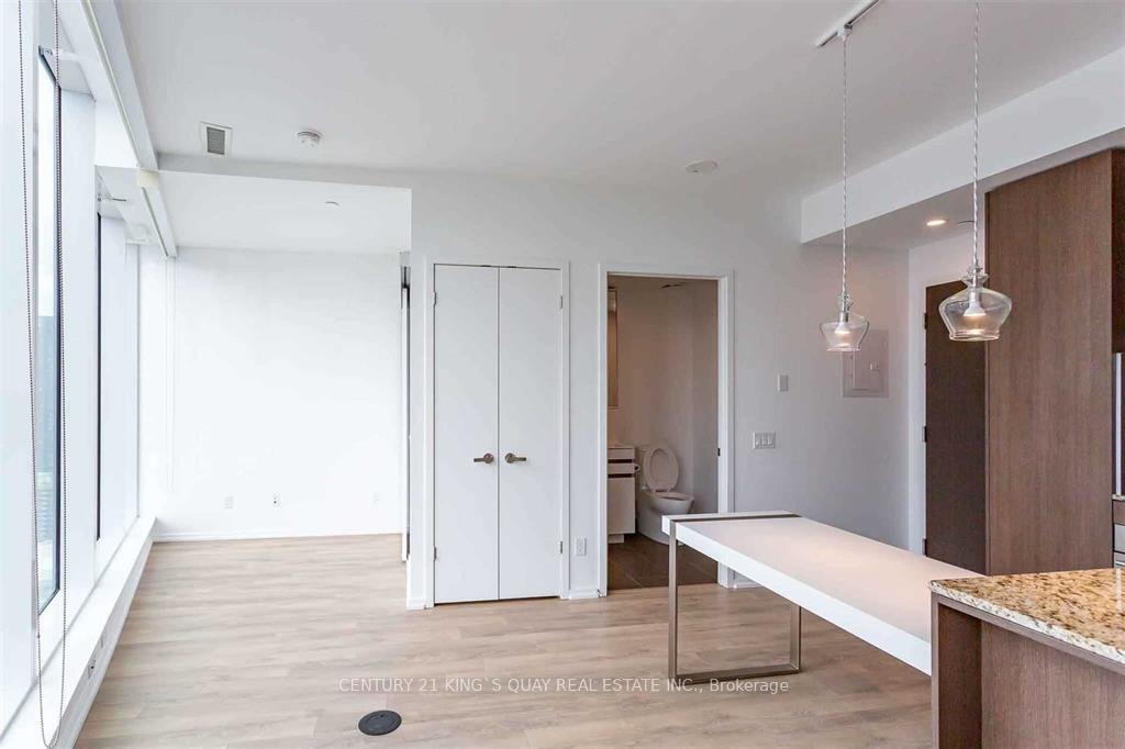 Photo 6 of Unit 2913, 197 Yonge Street, Toronto, Church-Yonge Corridor — HOMEH