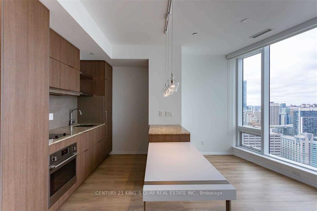 Photo 4 of Unit 2913, 197 Yonge Street, Toronto, Church-Yonge Corridor — HOMEH