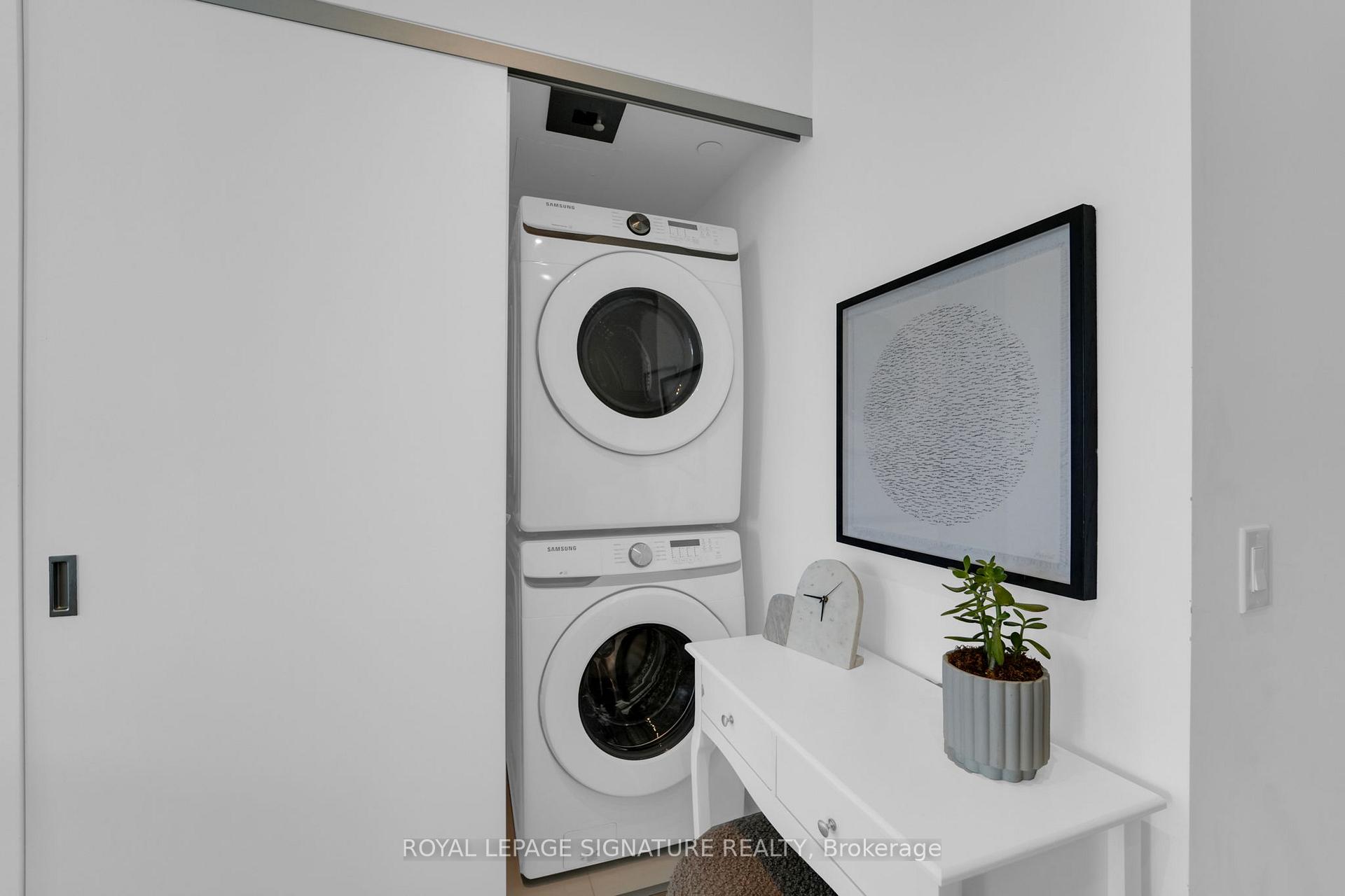 Photo 5 of Unit 1906, 55 Ontario Street, Toronto, Moss Park — HOMEH