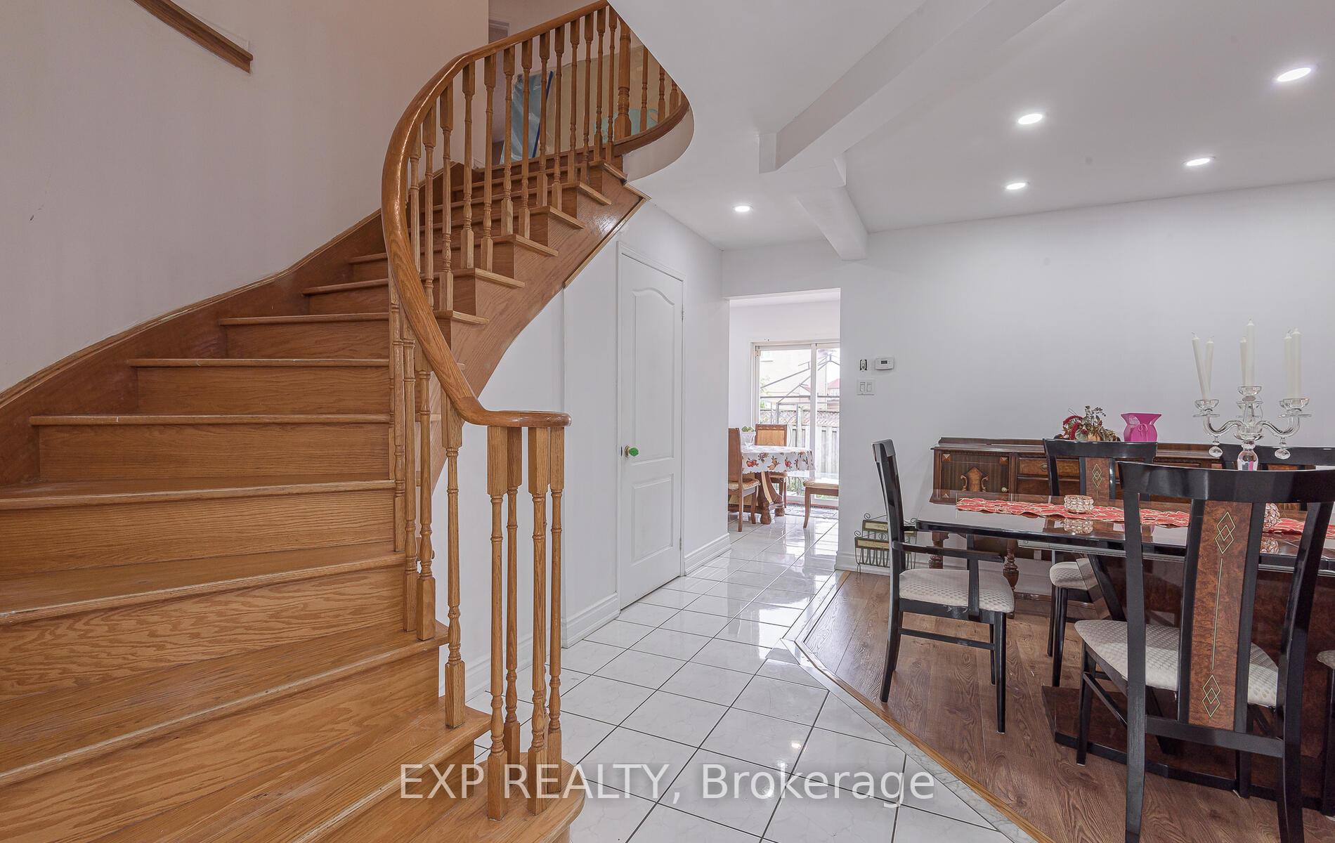Photo 8 of 15 Meadow Glade Road, Brampton, Sandringham-Wellington — HOMEH